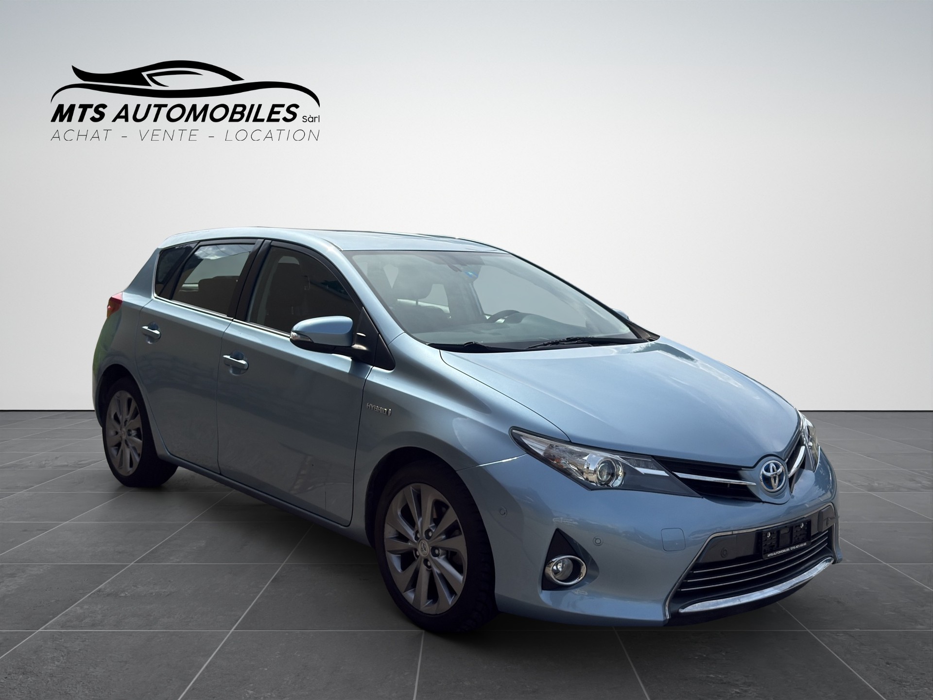 TOYOTA Auris 1.8 16V HSD-image-7