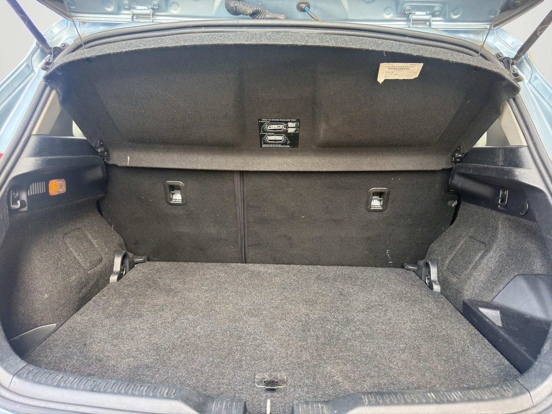 TOYOTA Auris 1.8 16V HSD-image-10