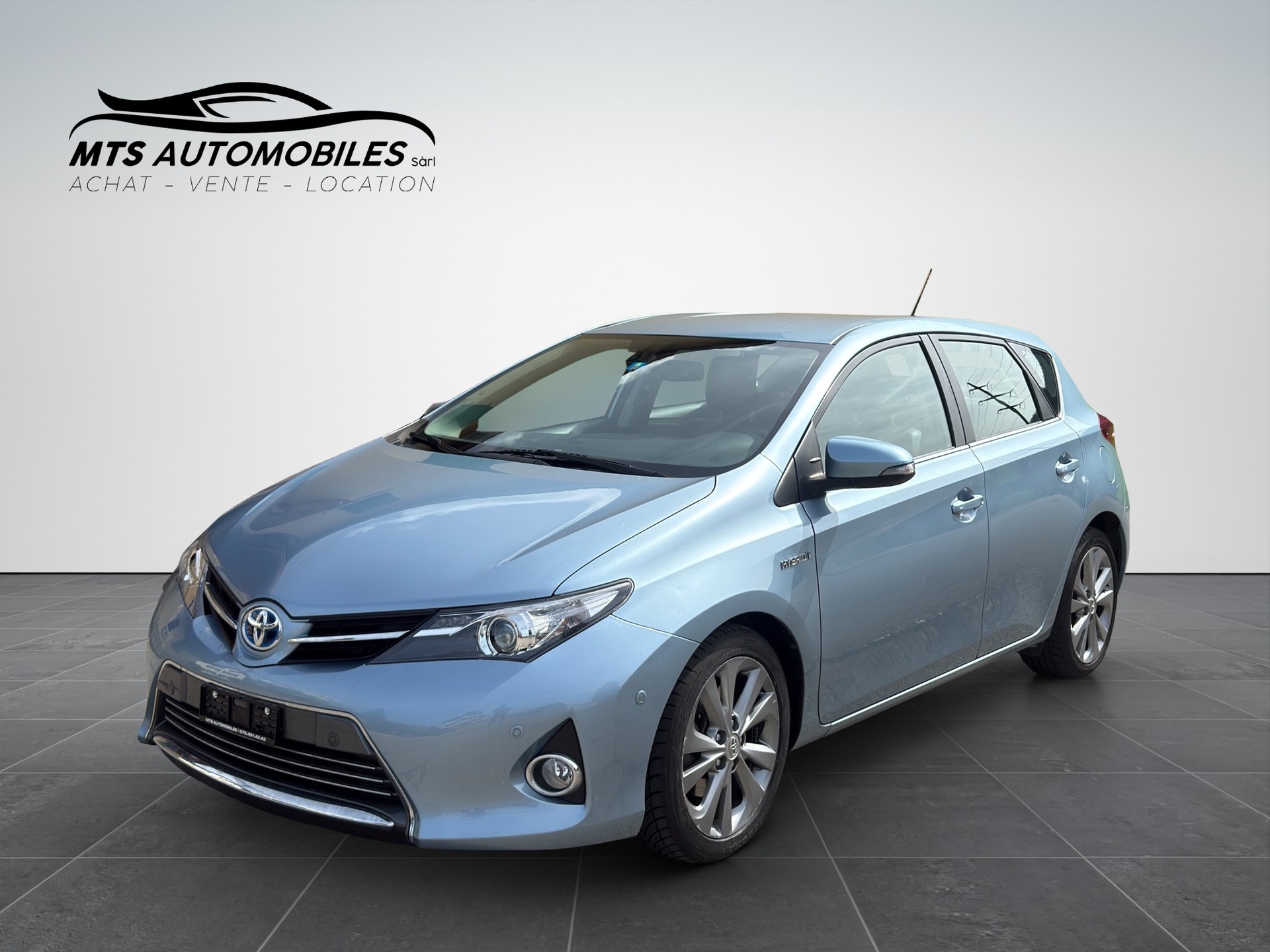 TOYOTA Auris 1.8 16V HSD-image-0