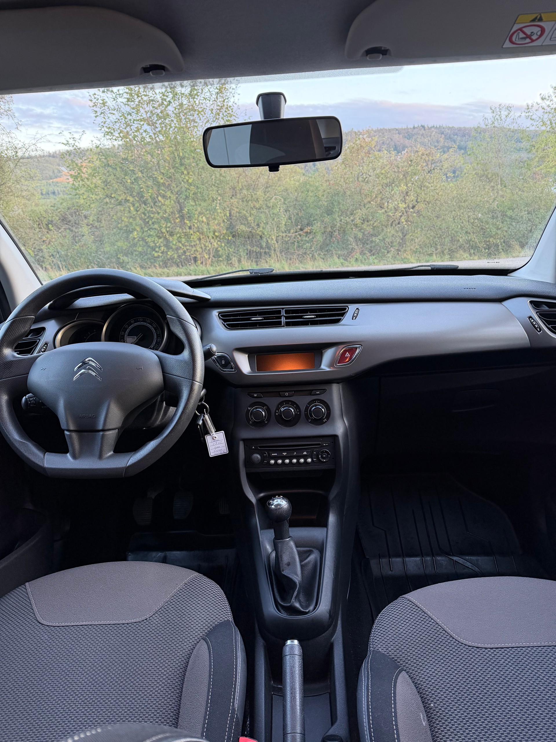 CITROEN C3 1.2i Sélection-image-8