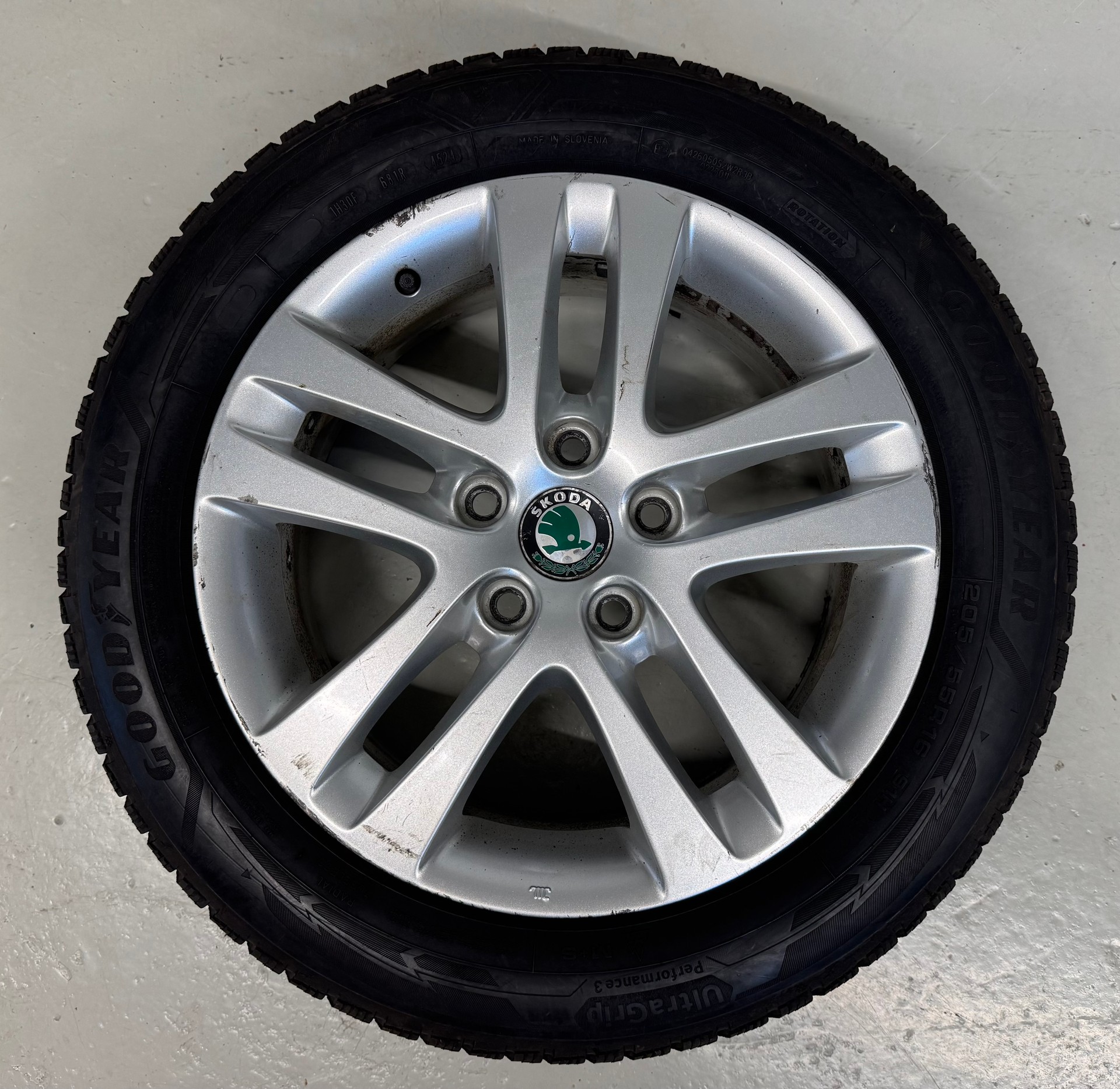 SKODA Octavia Combi 2.0 TDI RS 4x4 DSG-image-15