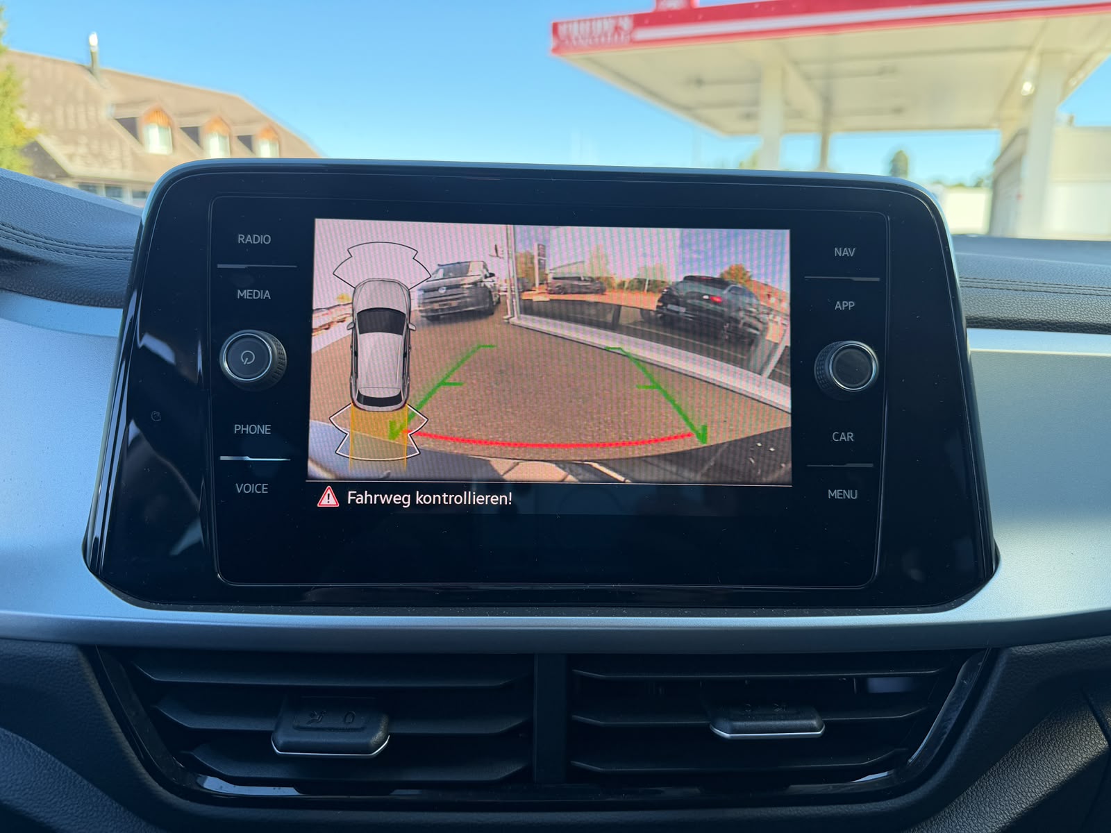VW T-Roc 1.5 TSI EVO Life United DSG-image-17