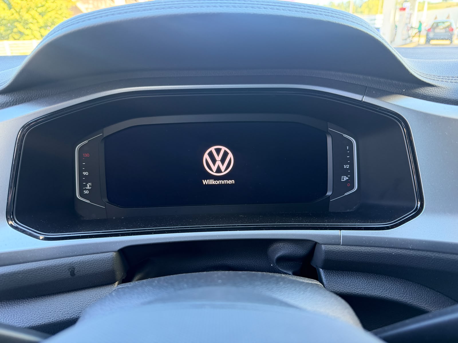 VW T-Roc 1.5 TSI EVO Life United DSG-image-14
