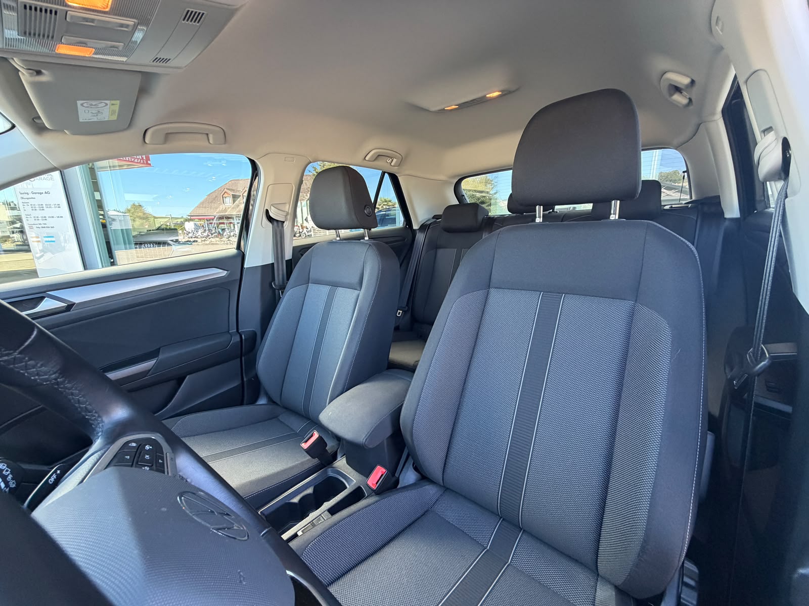 VW T-Roc 1.5 TSI EVO Life United DSG-image-21