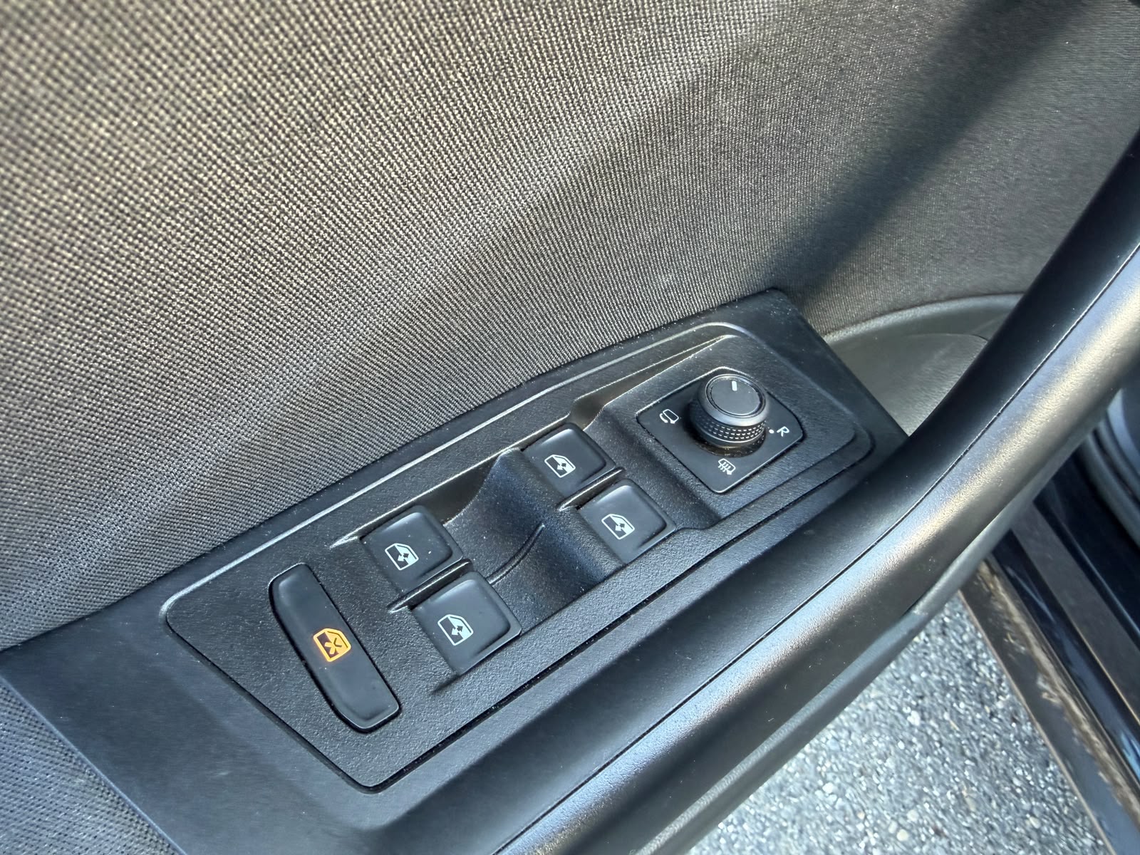 VW T-Roc 1.5 TSI EVO Life United DSG-image-12