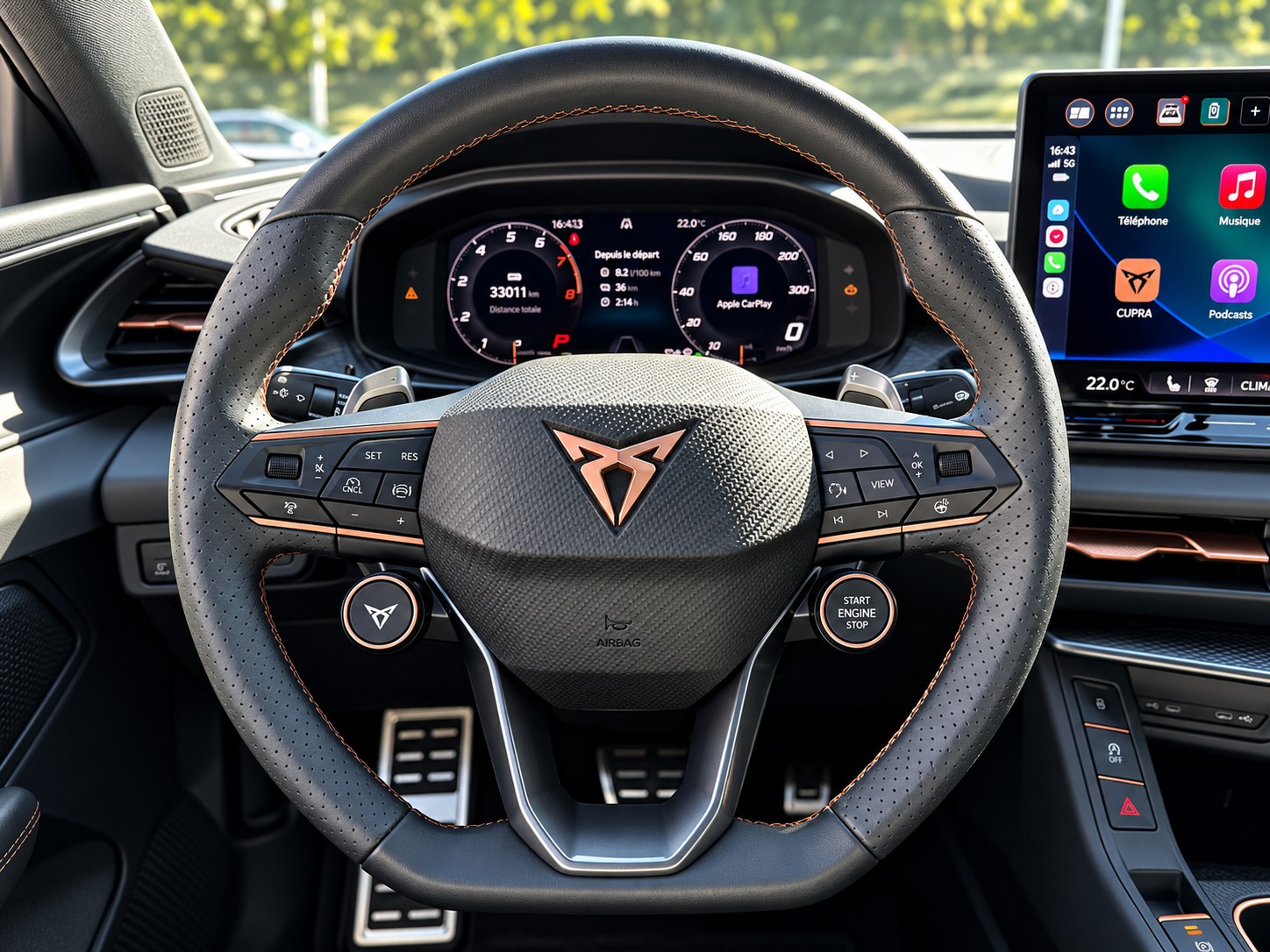 CUPRA Terramar 1.5 eHybrid DSG VZ Toit Ouvrant VERSION SUISSE-image-14