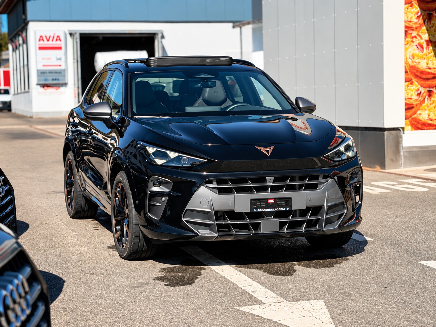 CUPRA Terramar 1.5 eHybrid DSG VZ Toit Ouvrant VERSION SUISSE-image-2