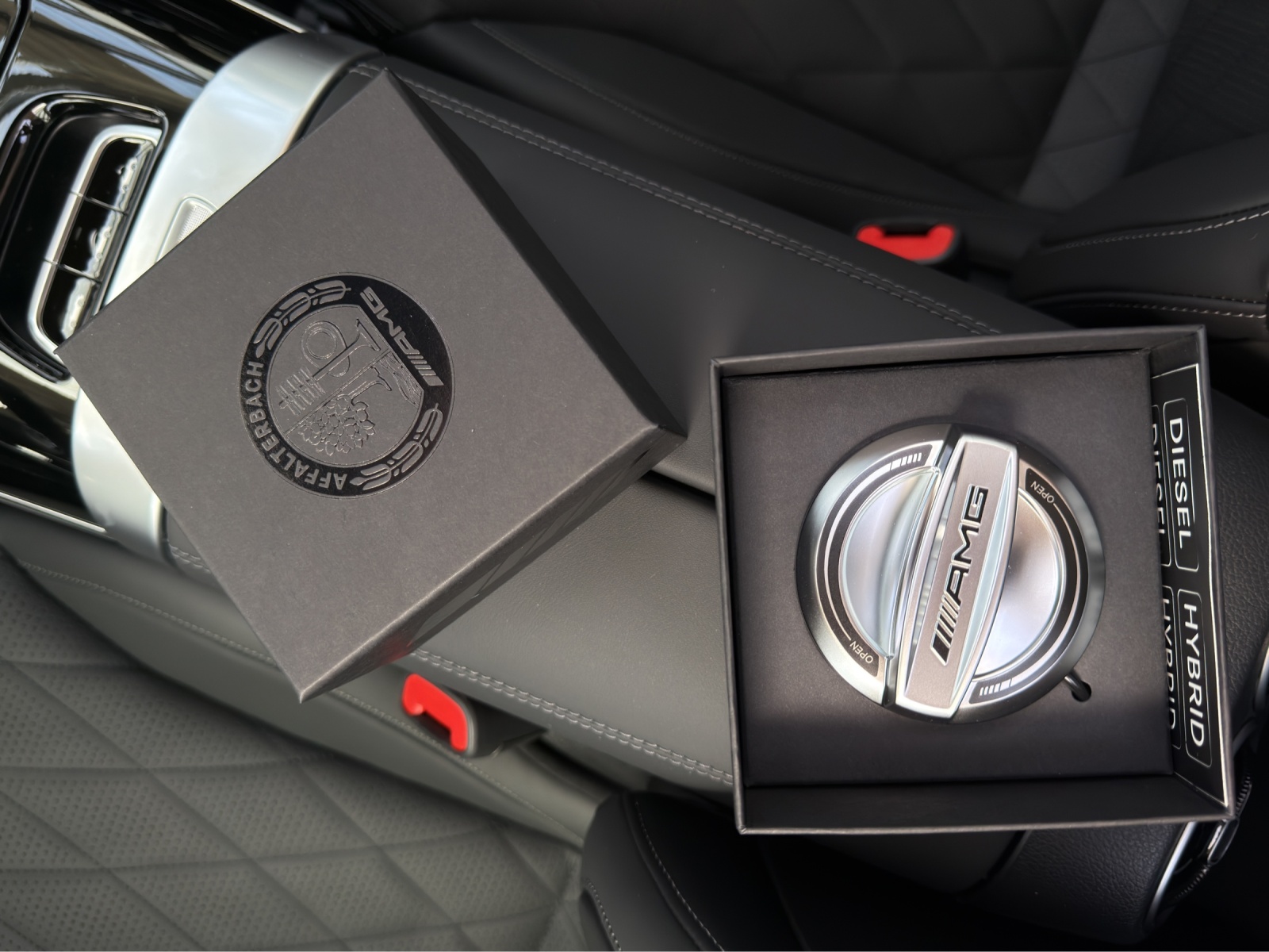 MERCEDES-BENZ CLE AMG 53 Cabrio 4Matic+ 9G-Tronic-image-15