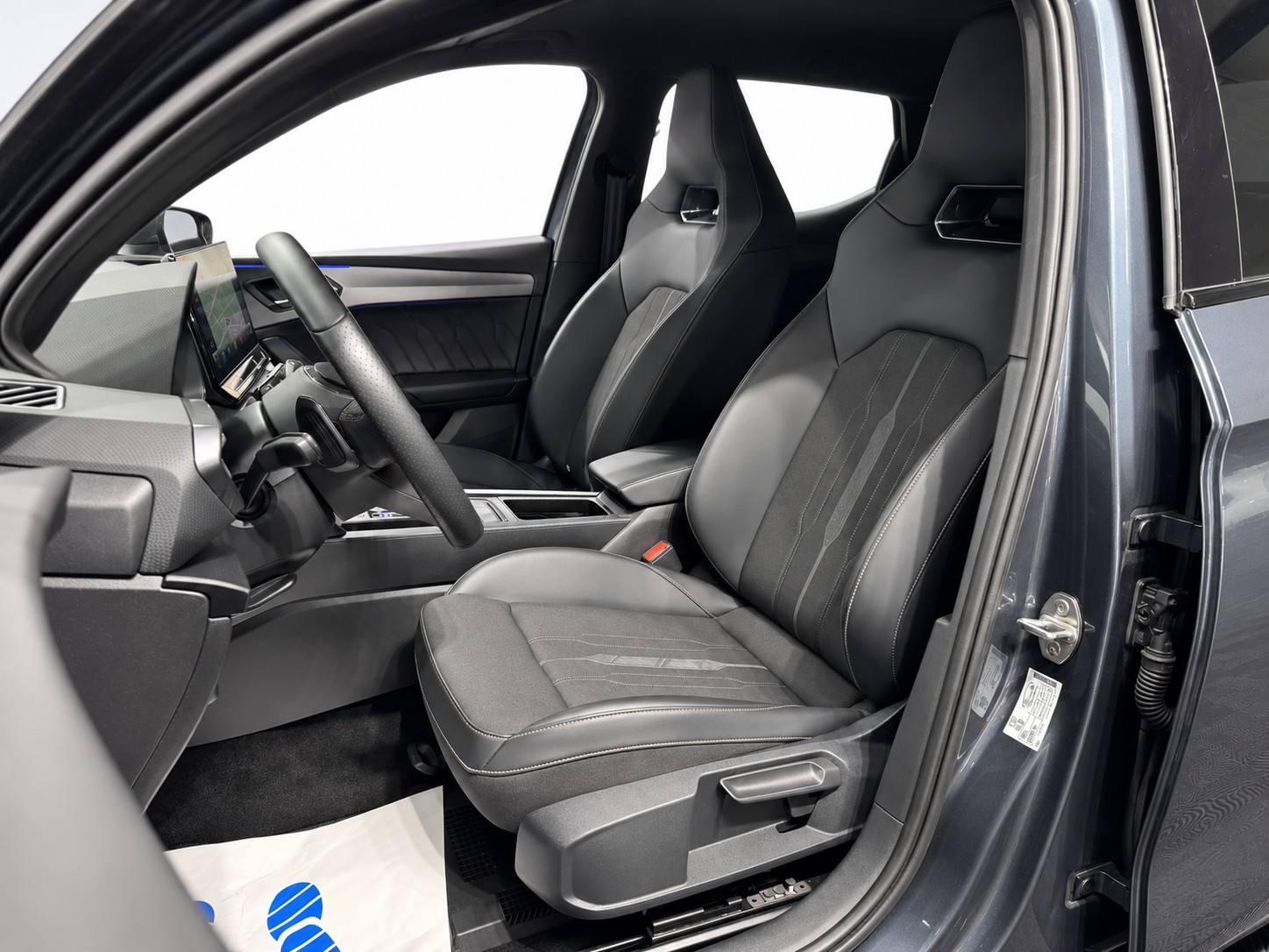 CUPRA LEON VZ 2.0 TSI DSG-image-10