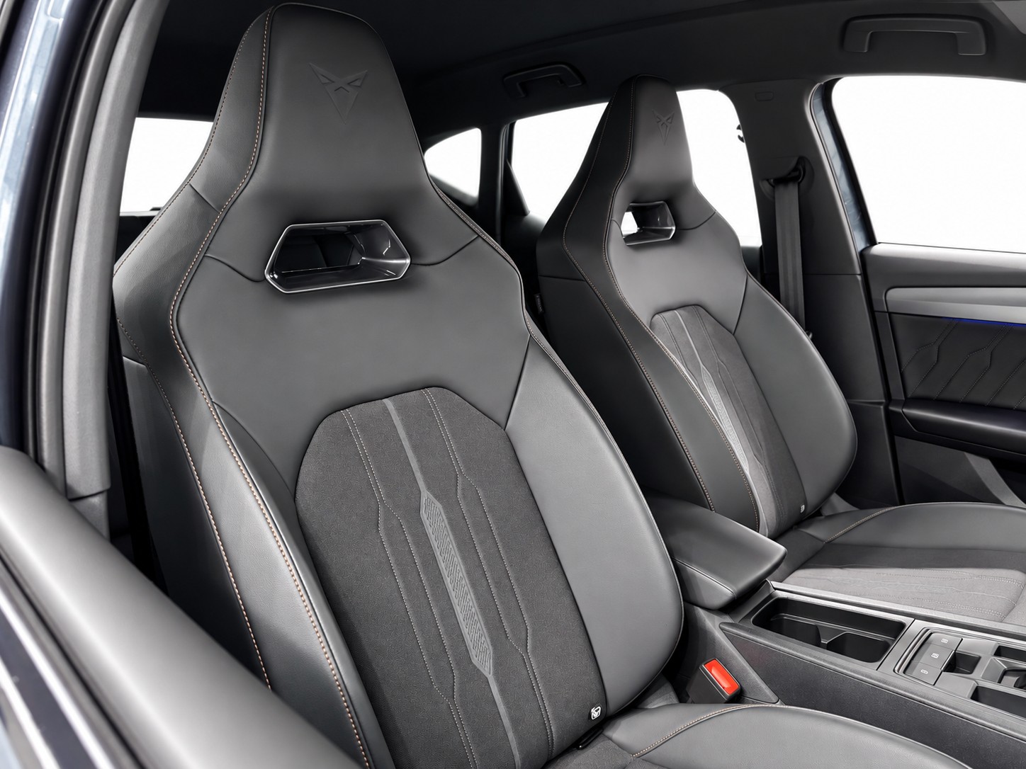 CUPRA LEON VZ 2.0 TSI DSG-image-11