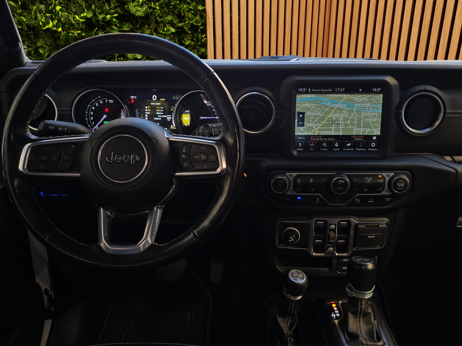JEEP Wrangler 2.0 PHEV Unlimited Sahara DT Automatic-image-12