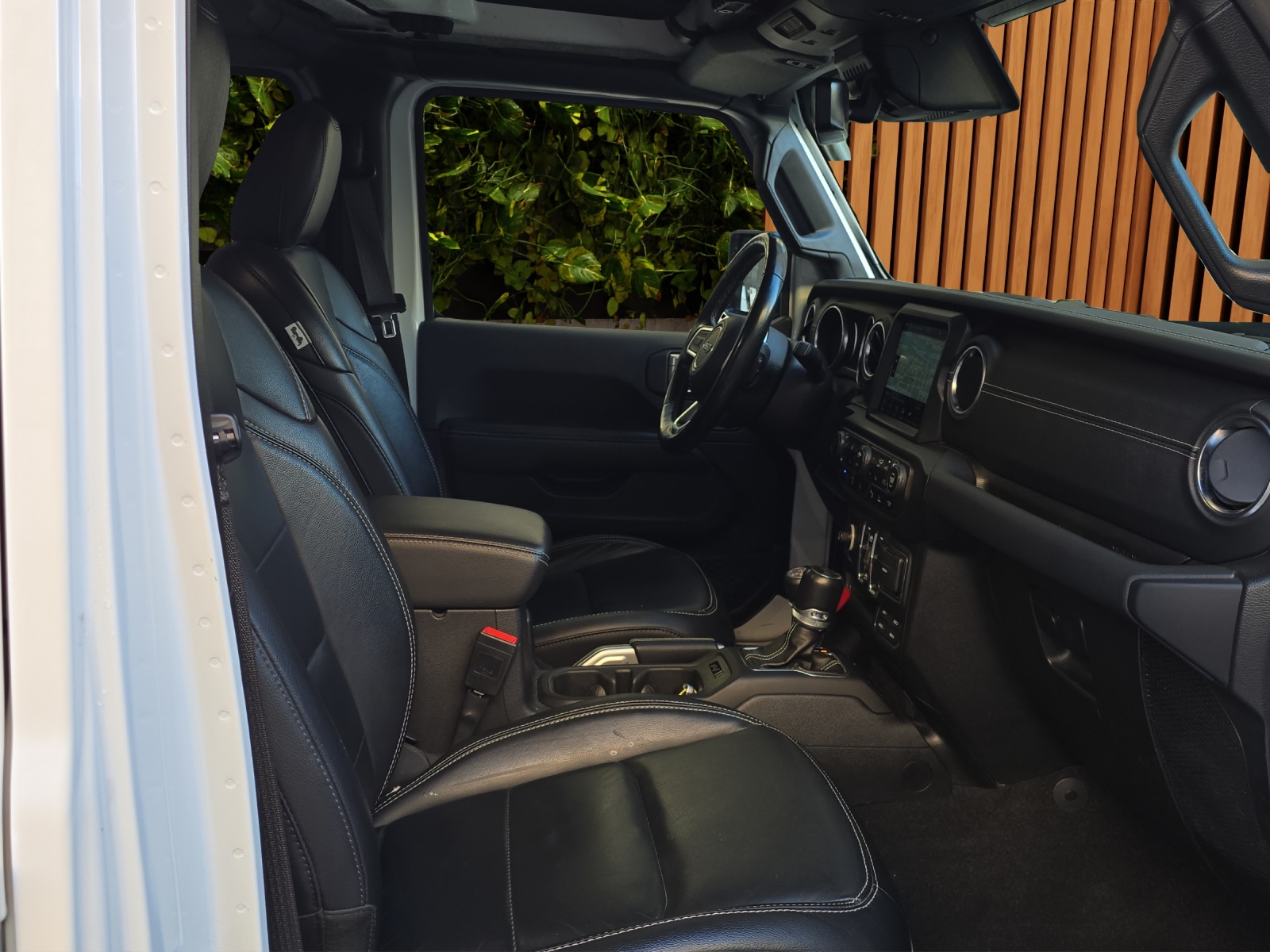 JEEP Wrangler 2.0 PHEV Unlimited Sahara DT Automatic-image-15