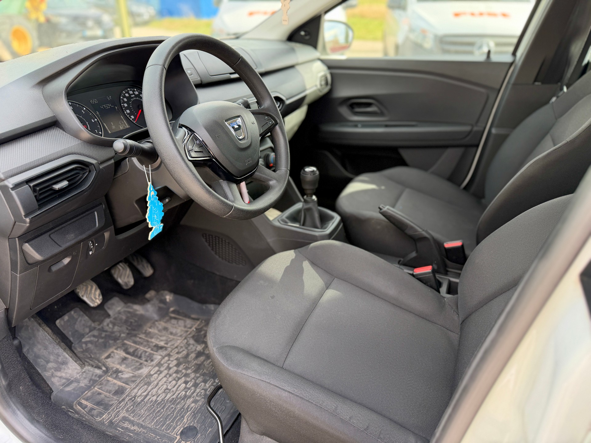 DACIA Sandero SCe 65 Comfort-image-8