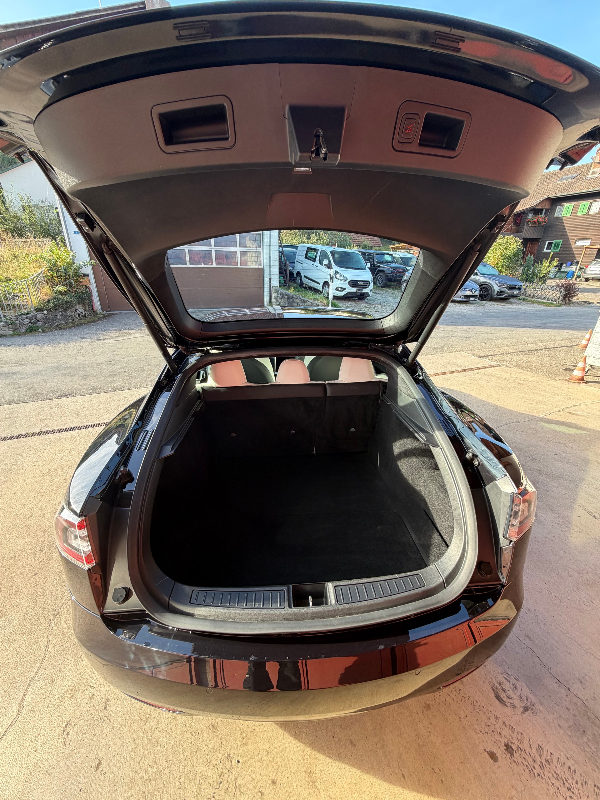 TESLA Model S 100 D Ludicrous Performance // SoH 89%-image-12