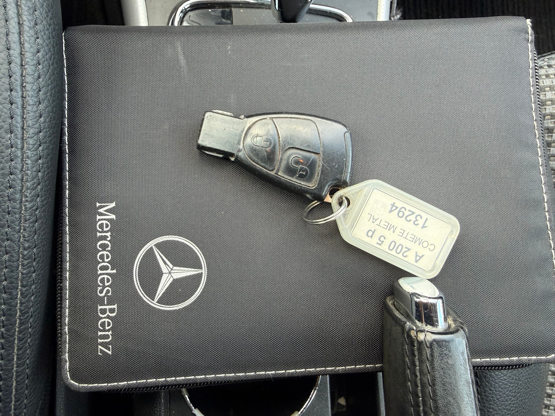 MERCEDES-BENZ A 200 Avantgarde-image-30