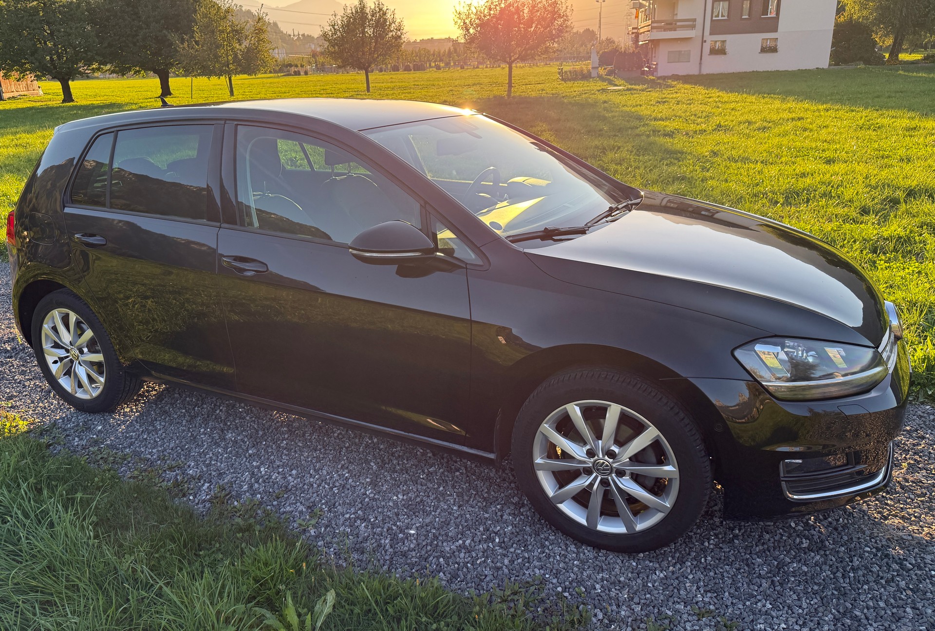 VW 2.0 TDI Highline 4m-image-2