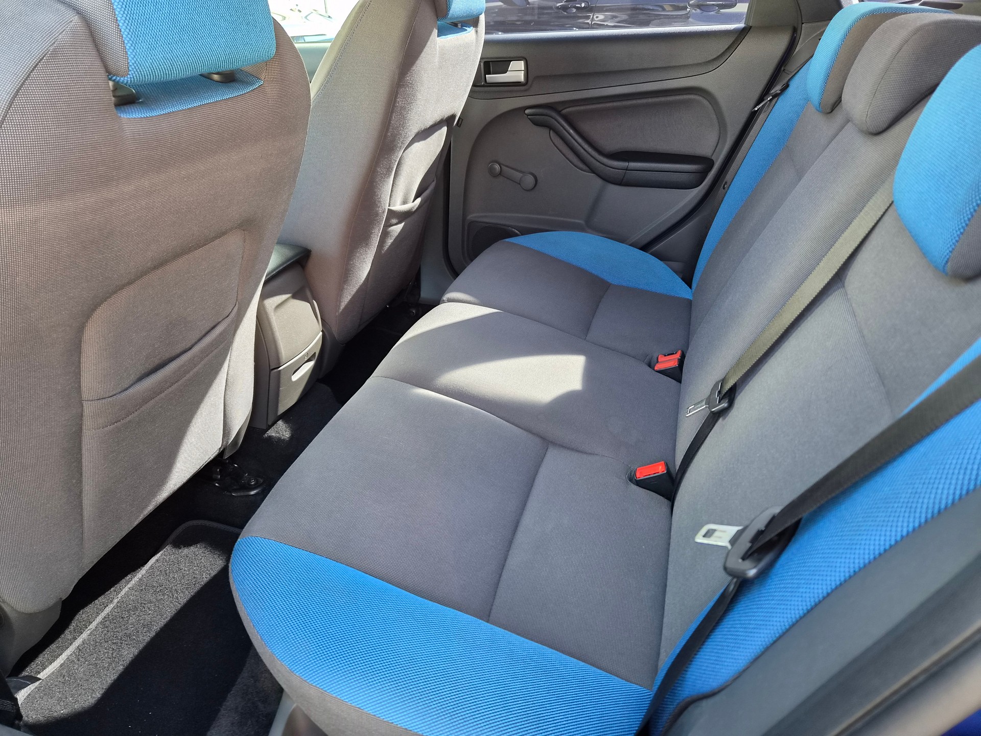 FORD Focus 2.5 Turbo ST-image-8