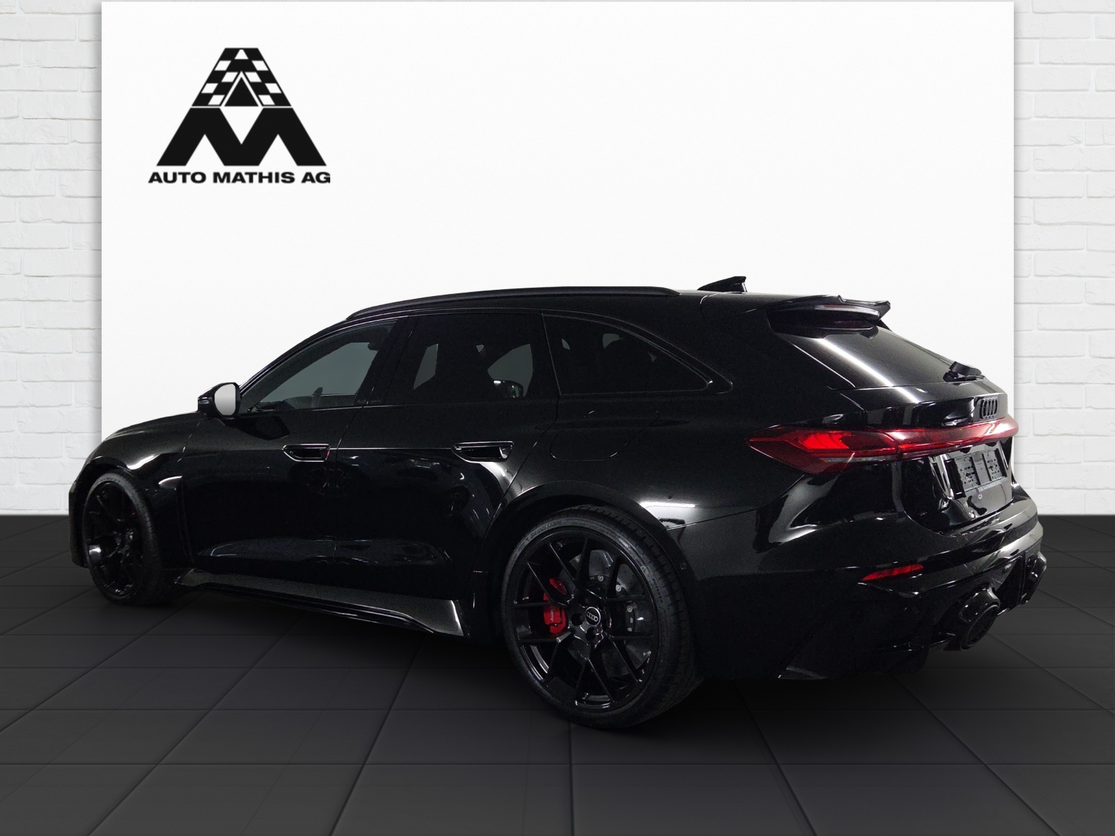 AUDI RS 5 Avant TFSI 470 kW Tiptronic quattro-image-3