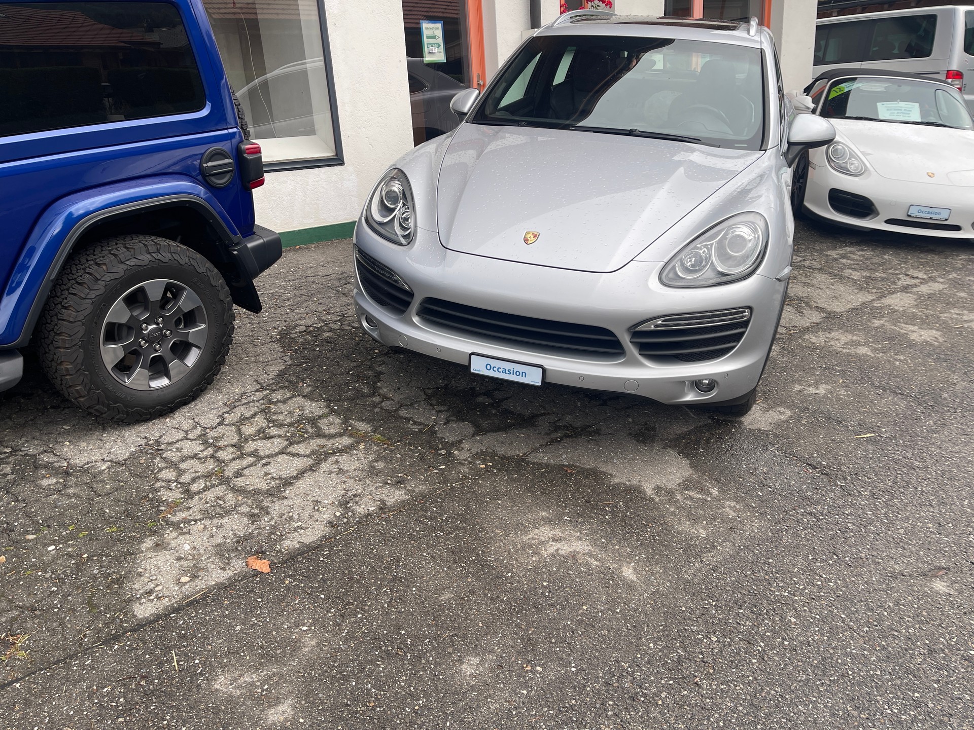 PORSCHE Cayenne S-image-12