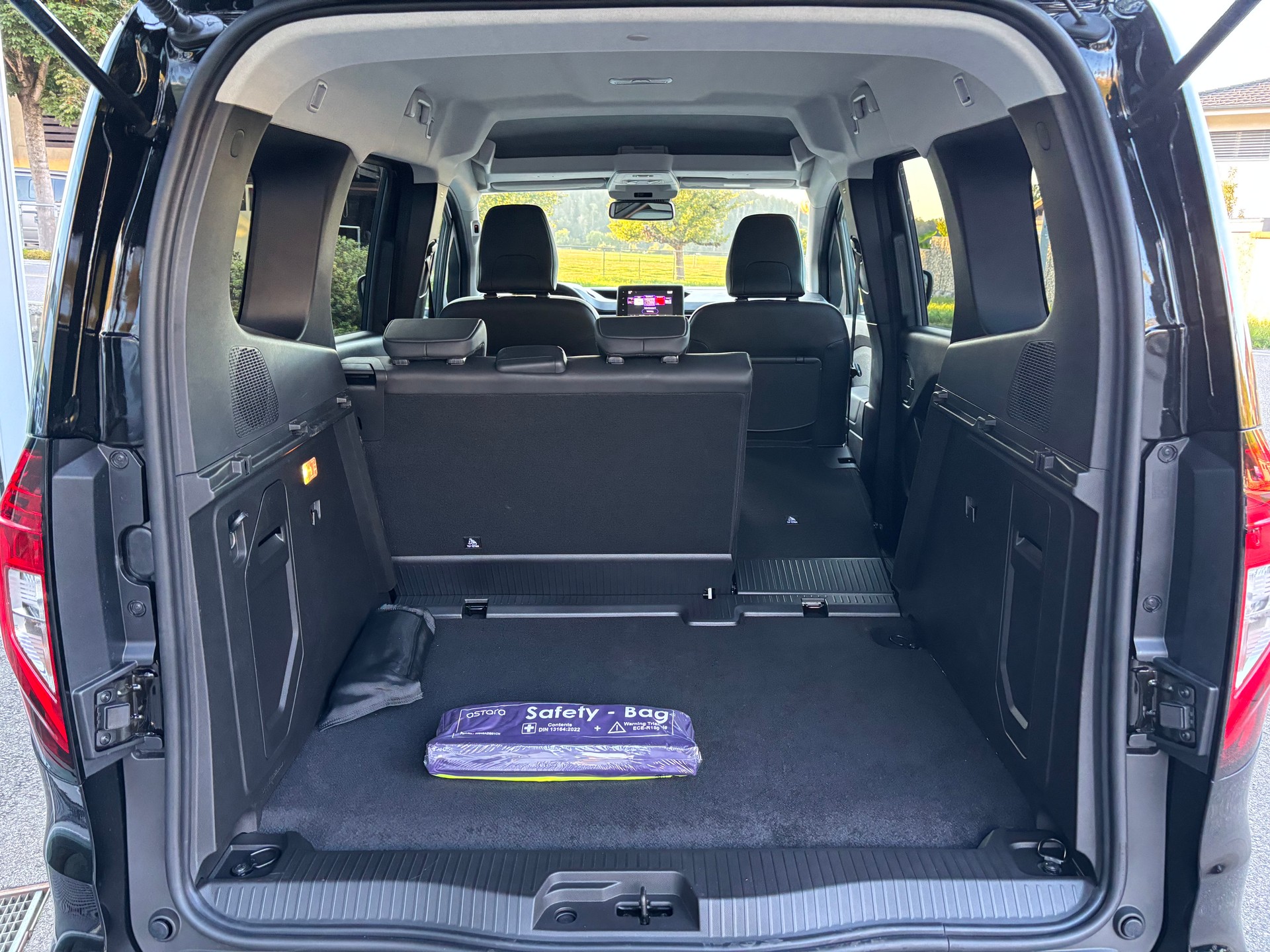 NISSAN Townstar Kombi L1 Tekna Automat-image-5