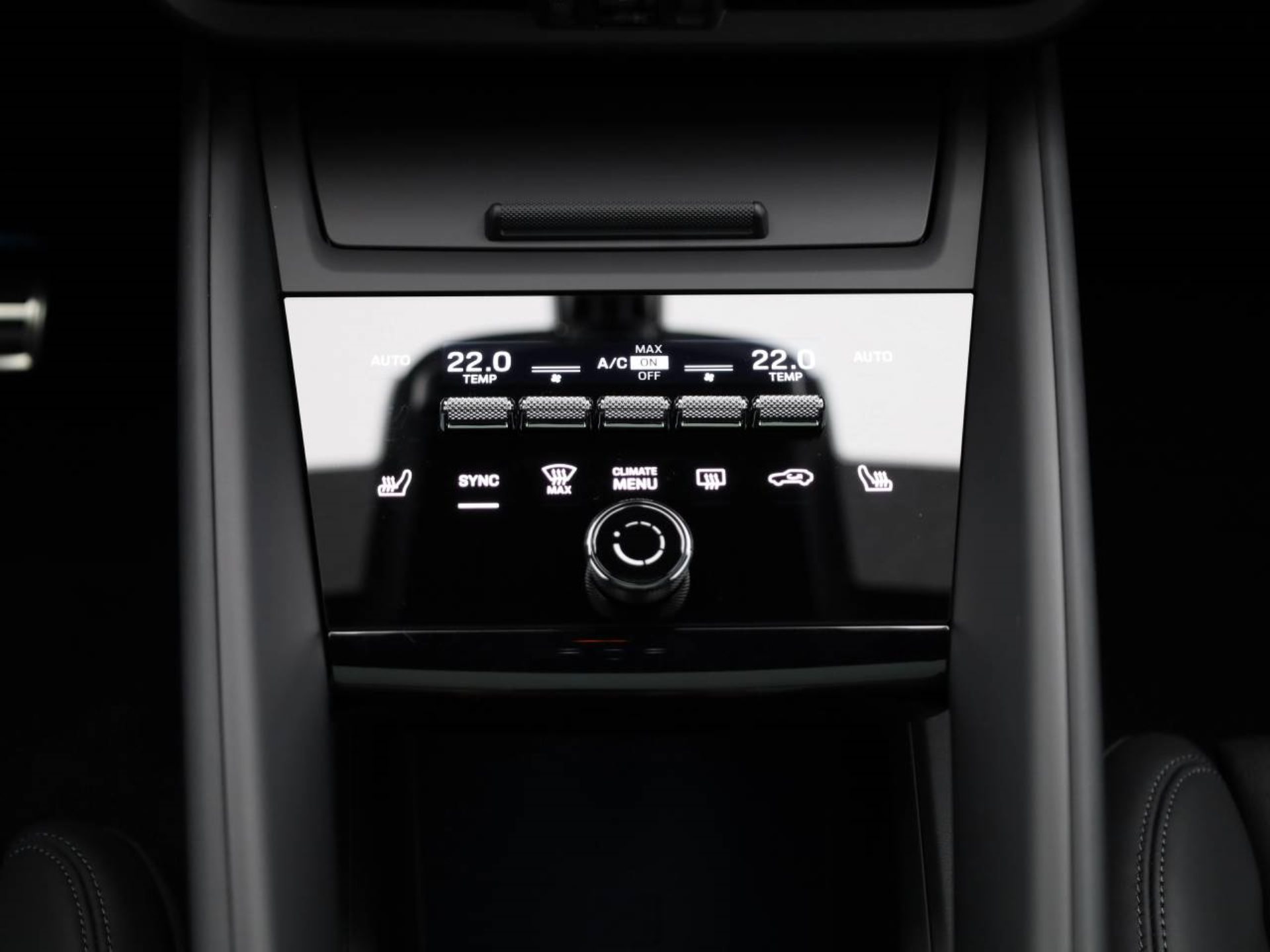 PORSCHE Macan GTS-image-13