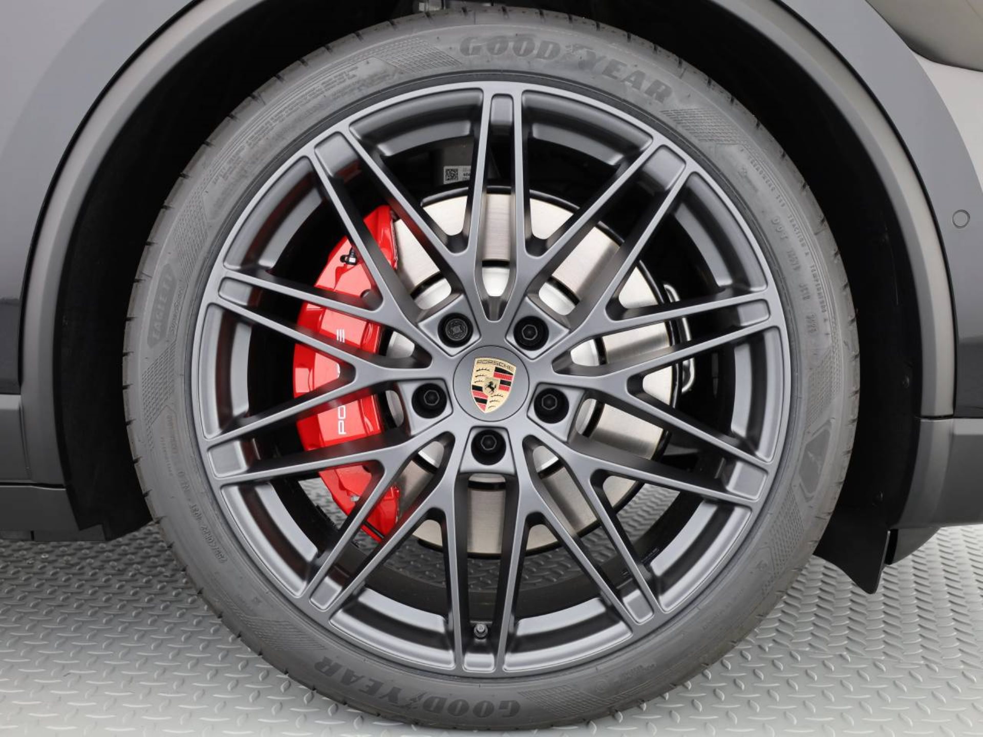 PORSCHE Macan GTS-image-8