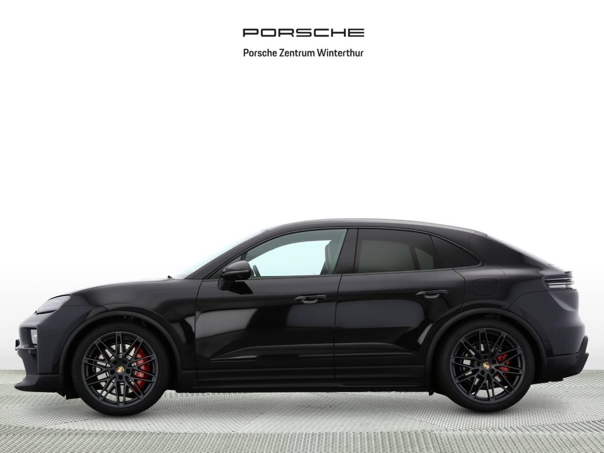 PORSCHE Macan GTS-image-1