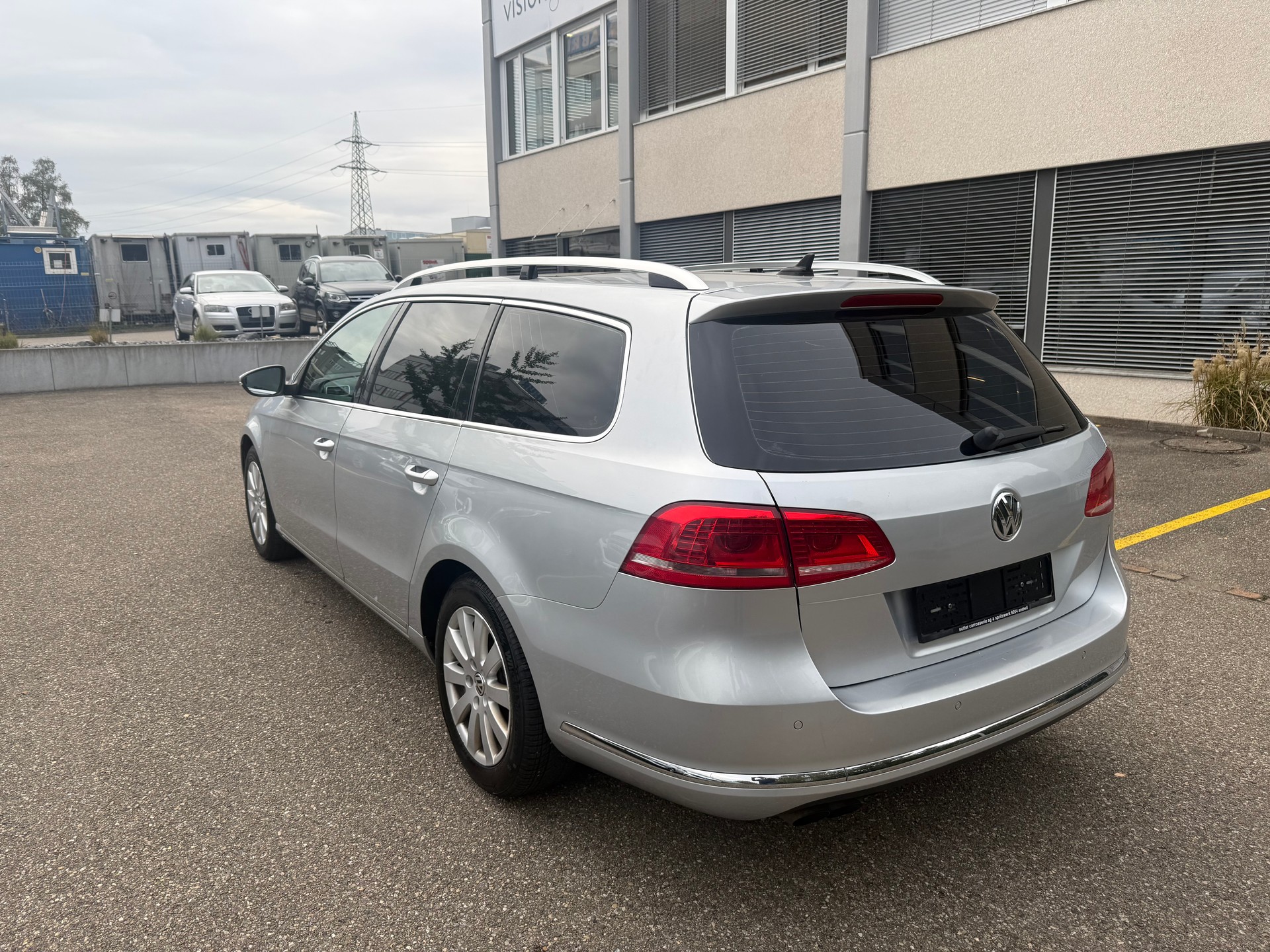 VW Passat Variant 2.0 TDI BMT Trendline DSG-image-3