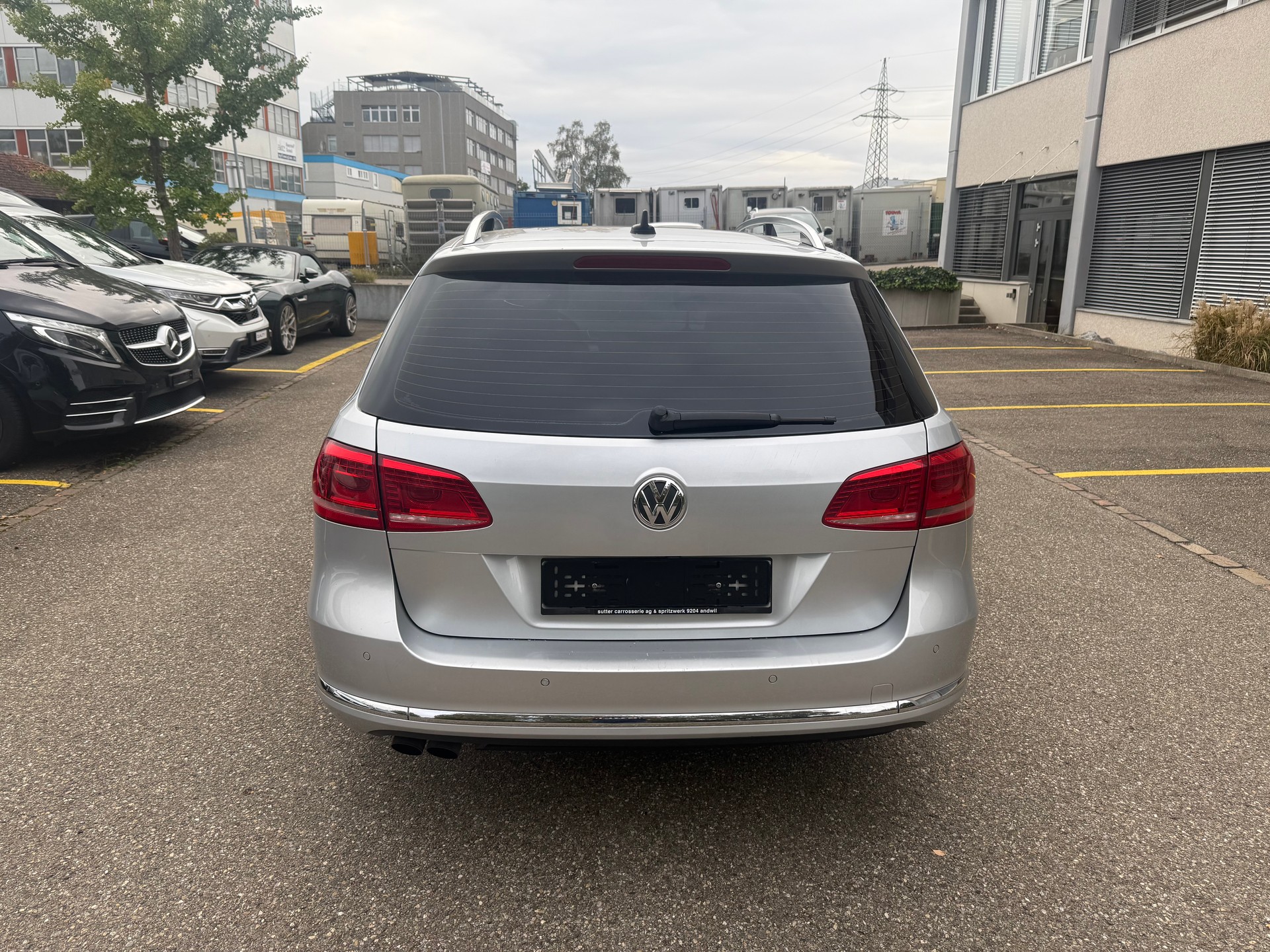 VW Passat Variant 2.0 TDI BMT Trendline DSG-image-4