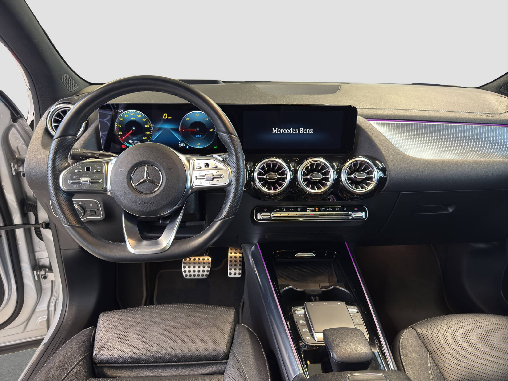 MERCEDES-BENZ EQA 300 Swiss Star AMG Line 4MATIC-image-8