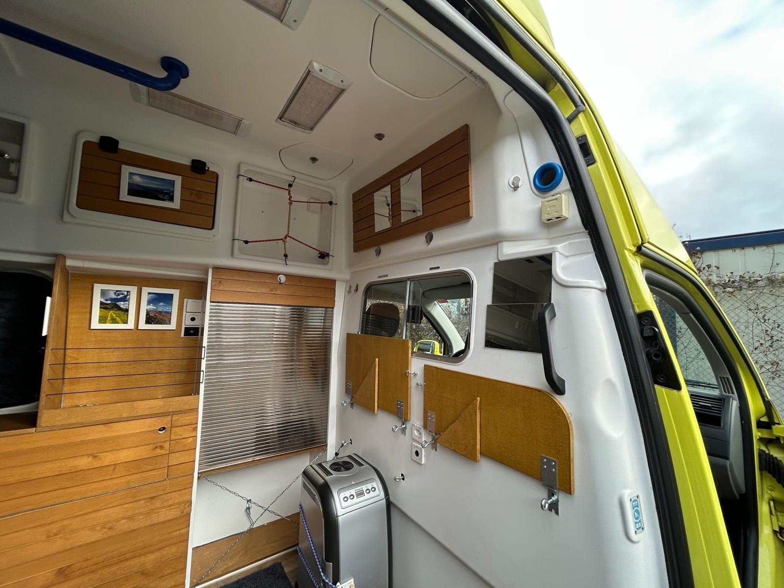VW T5 2.5 TDI Camper Lang-image-13