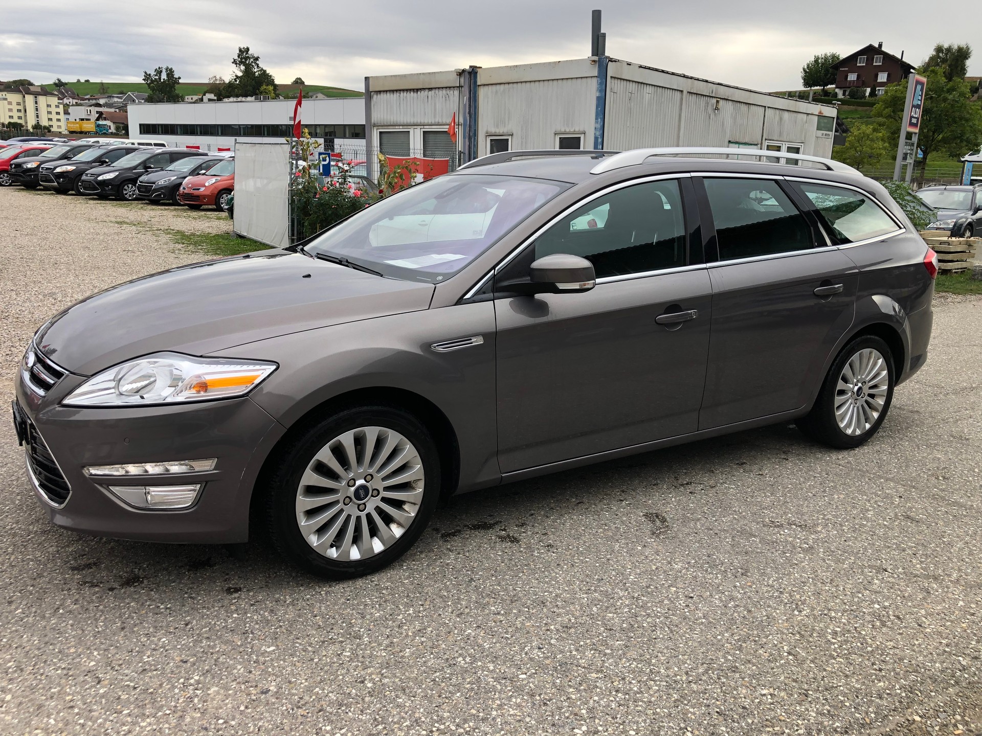 FORD Mondeo 1.6 EcoBoost SCTi Titanium-image-1