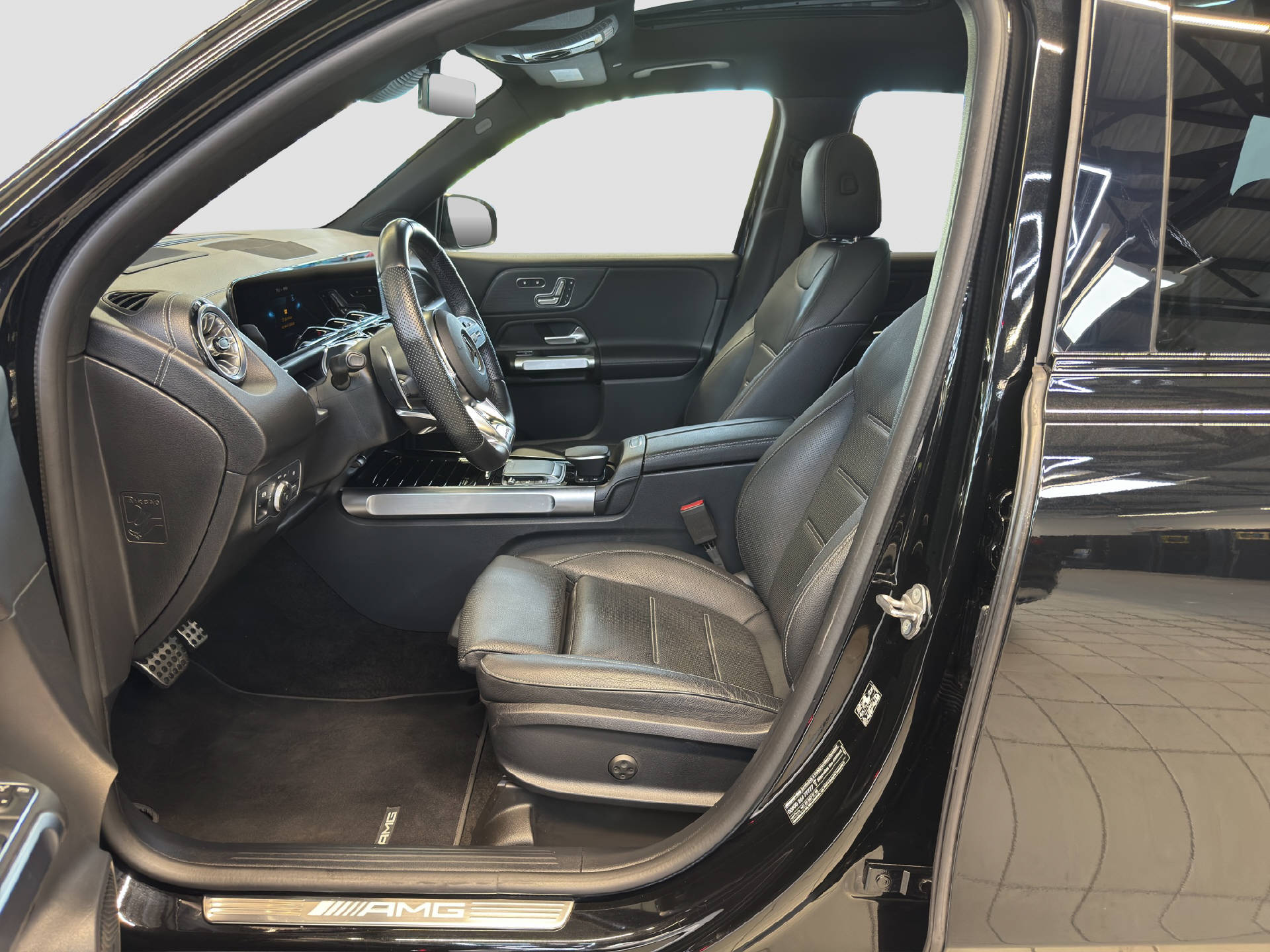 MERCEDES-BENZ GLB 35 AMG 4MATIC-image-6