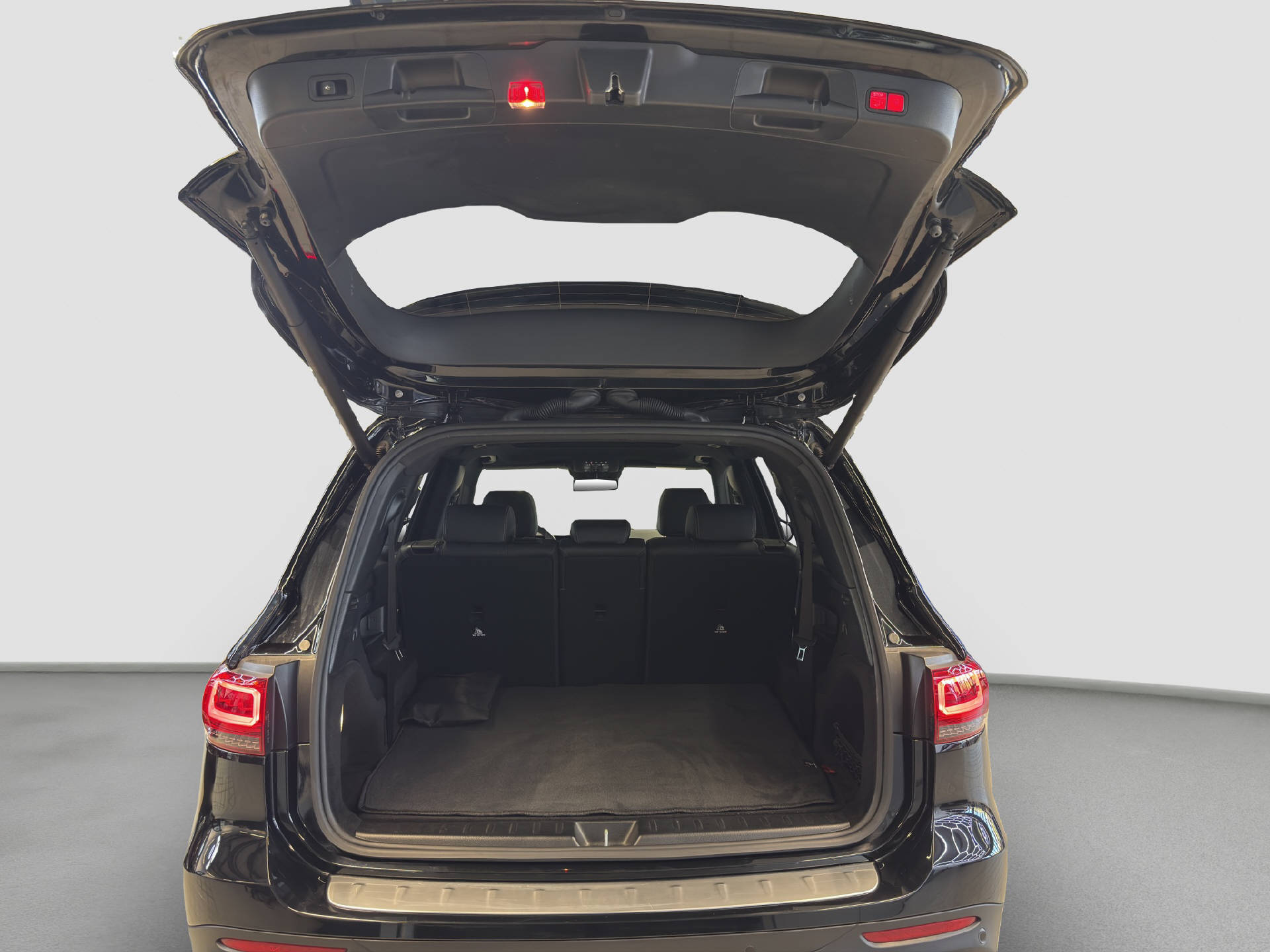 MERCEDES-BENZ GLB 35 AMG 4MATIC-image-14