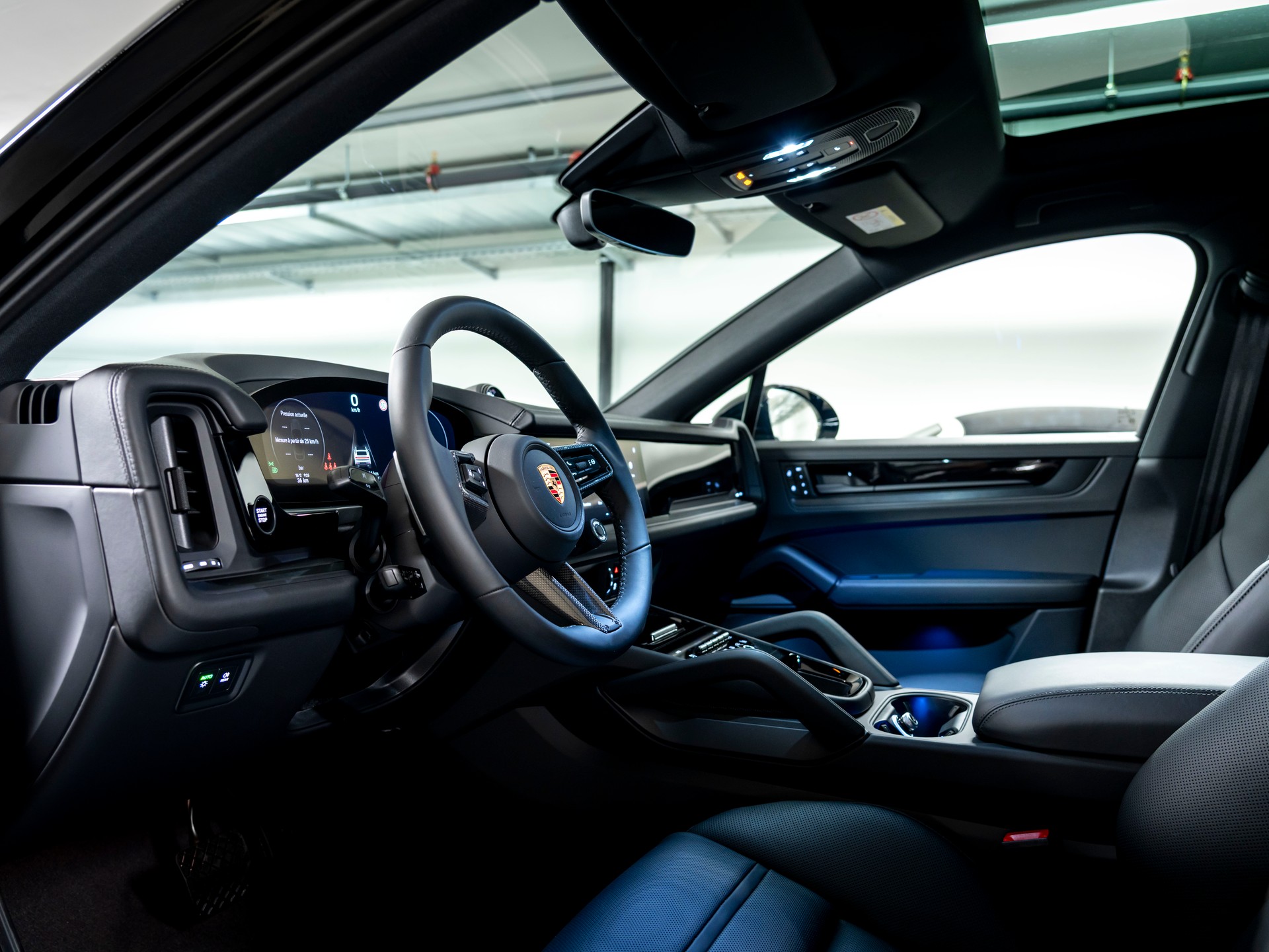 PORSCHE Cayenne Coupé E-Hybrid Black Edition Tiptronic-image-11