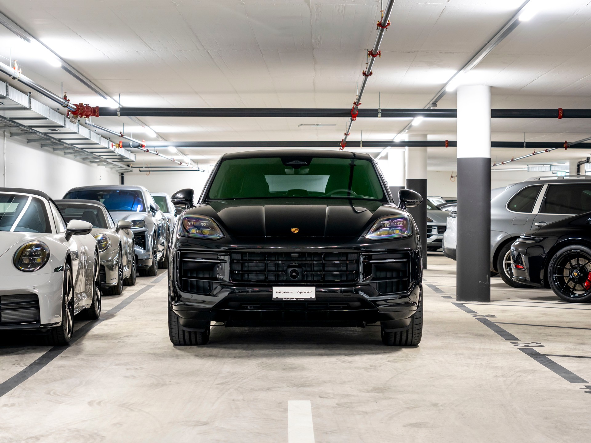 PORSCHE Cayenne Coupé E-Hybrid Black Edition Tiptronic-showroom-element-3