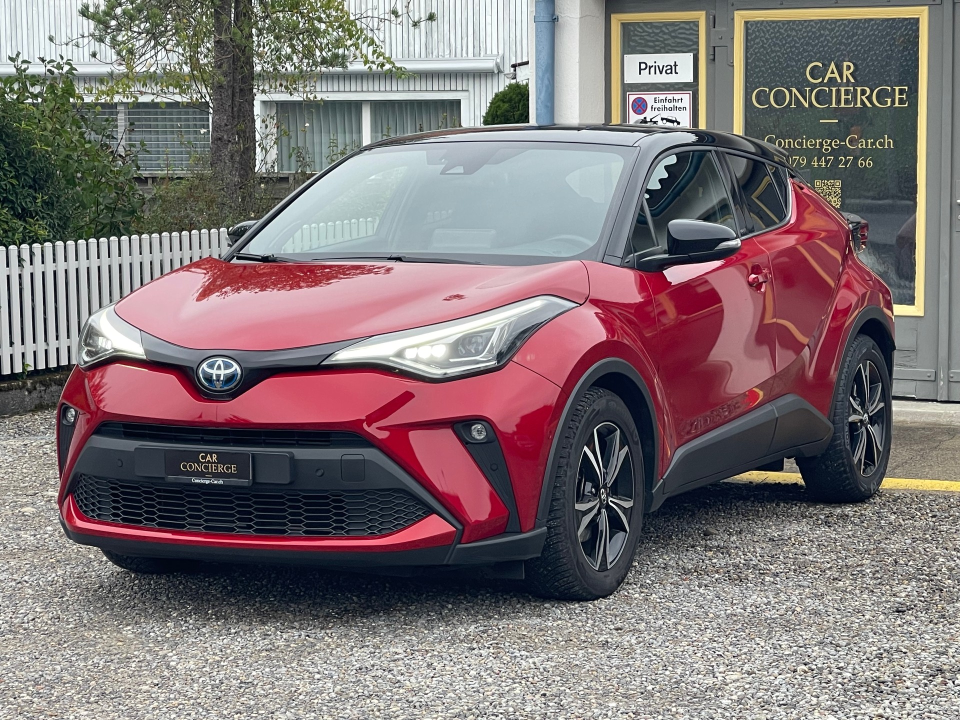 TOYOTA C-HR 2.0 HSD CVT Move-image-0
