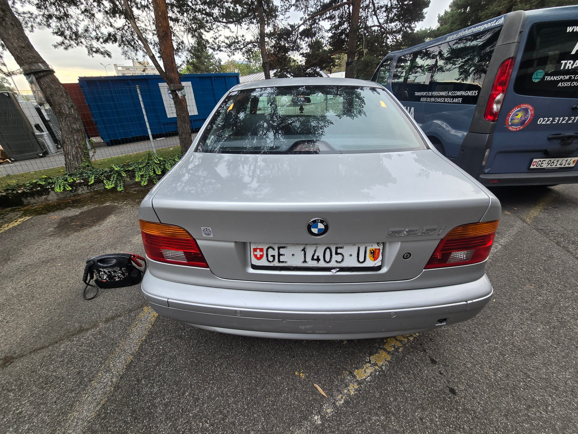BMW 525i-image-7