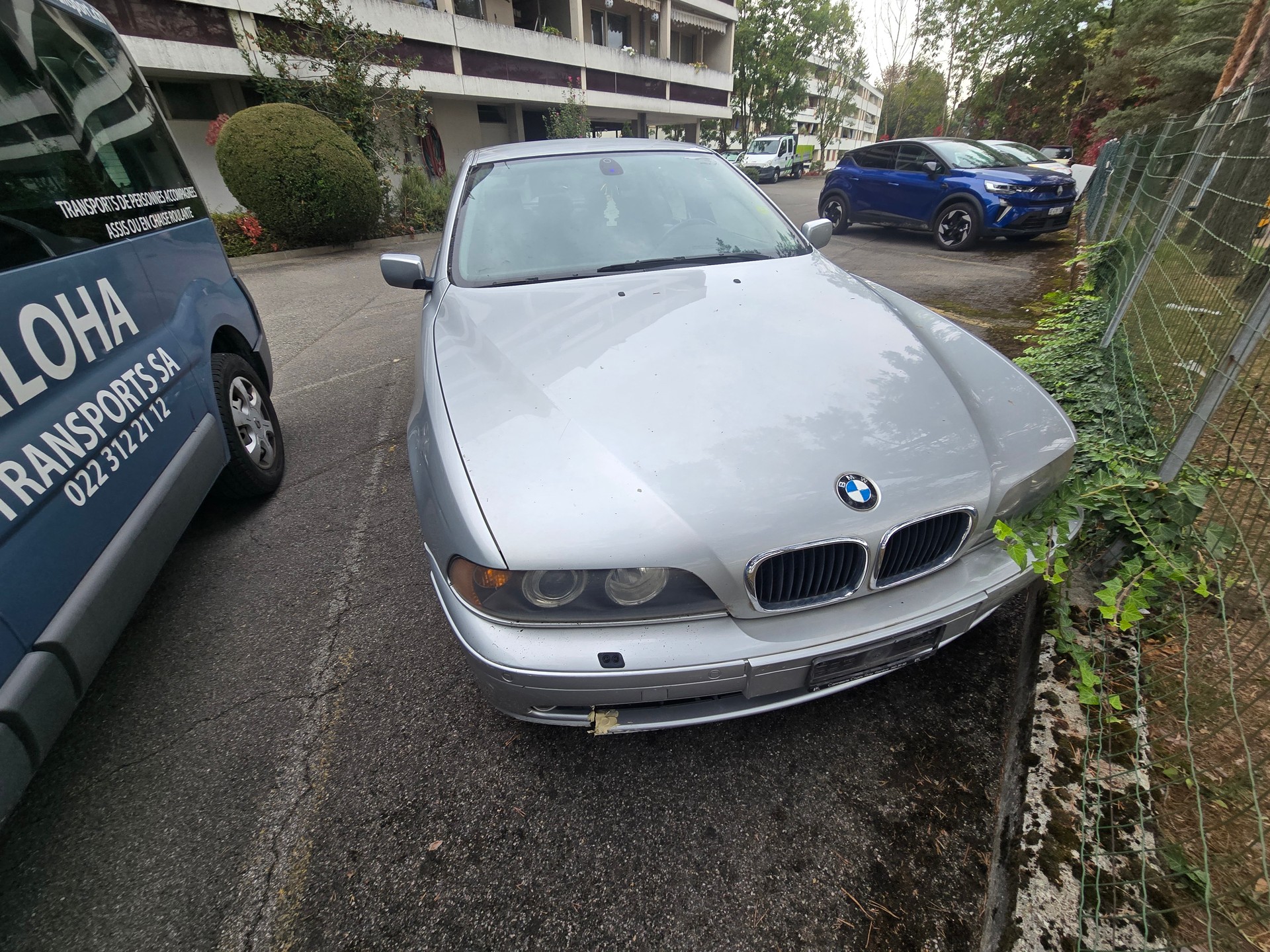 BMW 525i-image-3