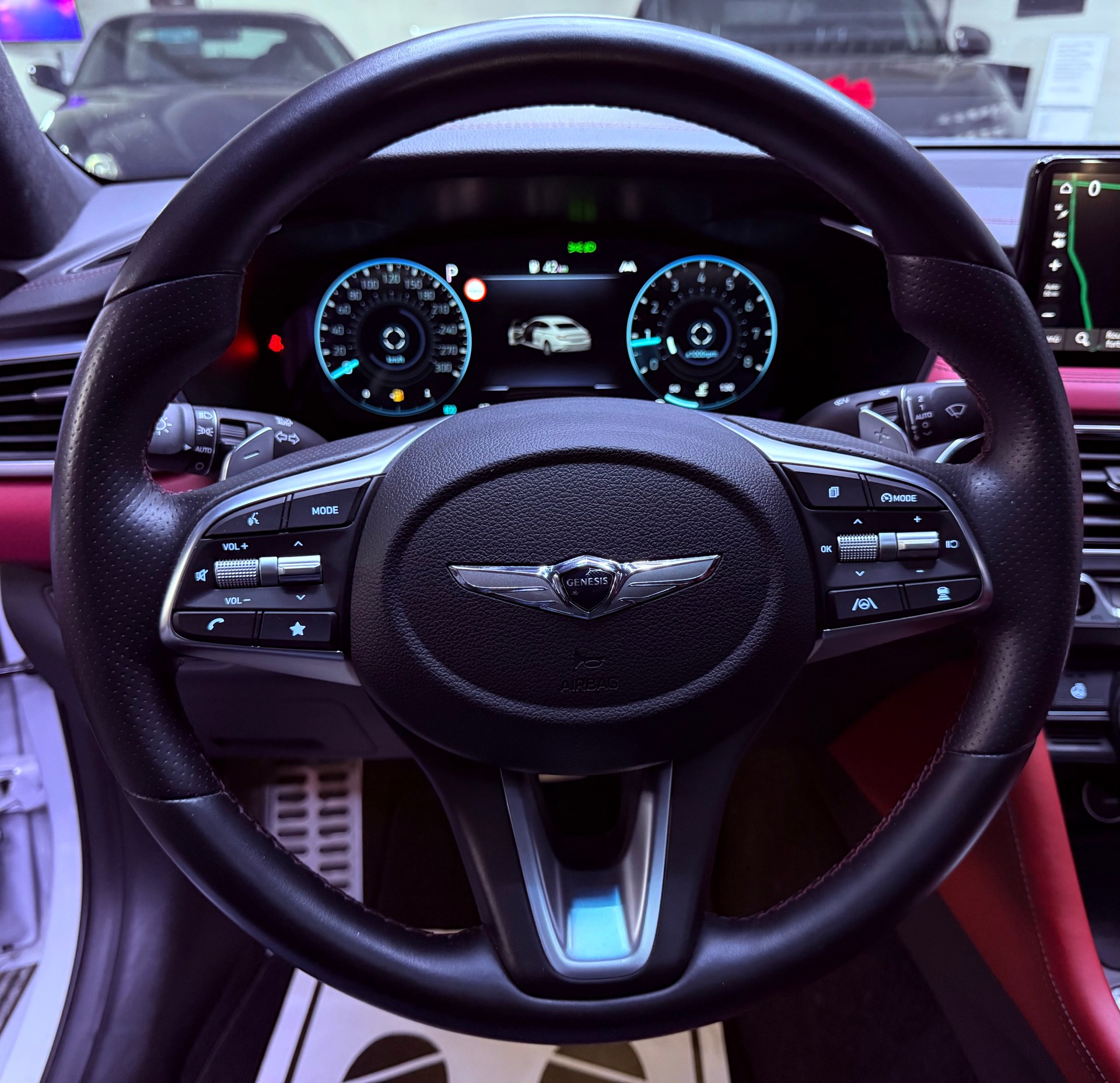 GENESIS G70 2.0 TGDI Sport AT8 AWD-image-15