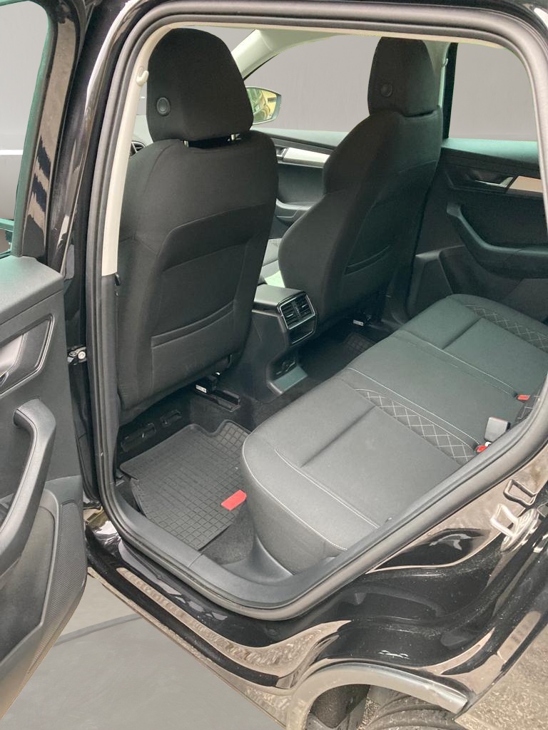 SKODA Karoq 1.5 TSI ACT Ambition DSG-image-12