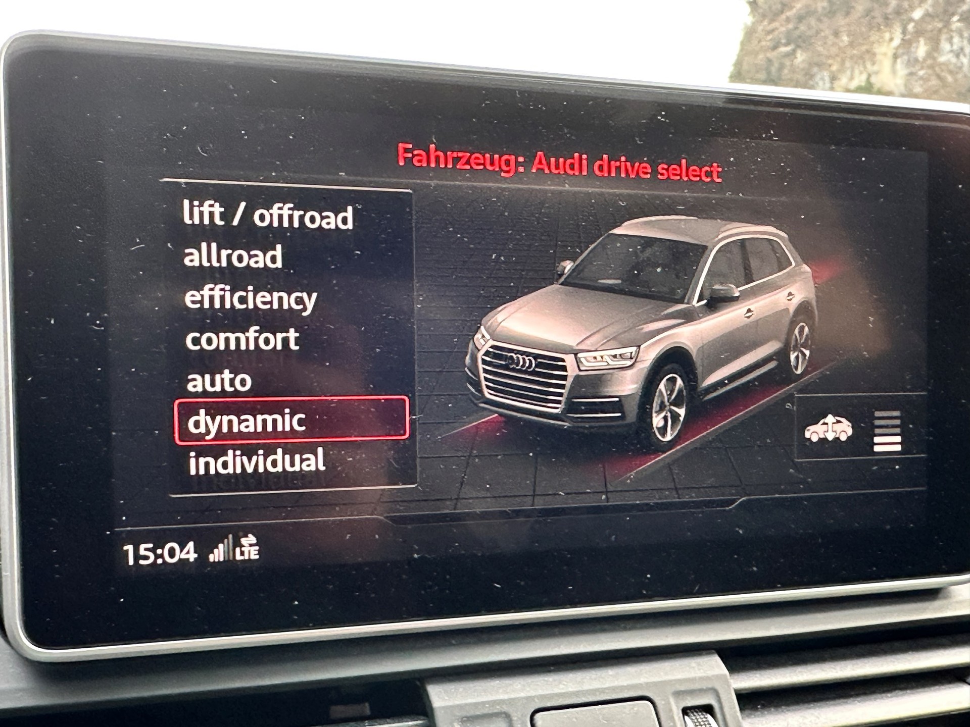 AUDI SQ5 3.0 TFSI quattro S-tronic-image-11