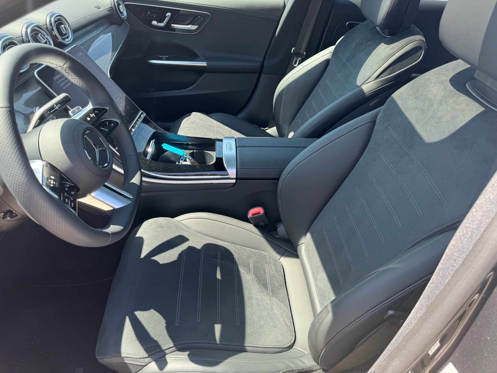 MERCEDES-BENZ C 200 T 4 Matic-image-5