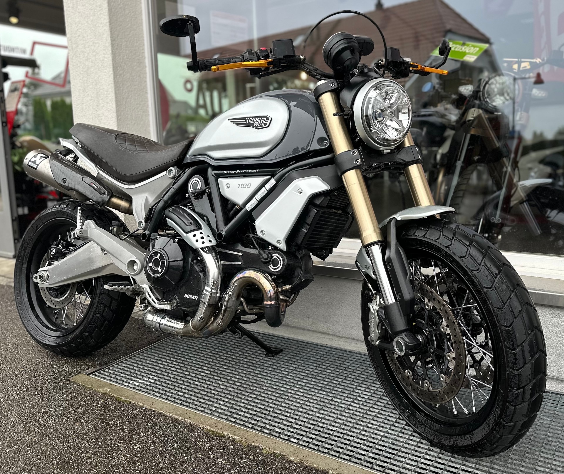 DUCATI Scrambler 1100-showroom-element-3