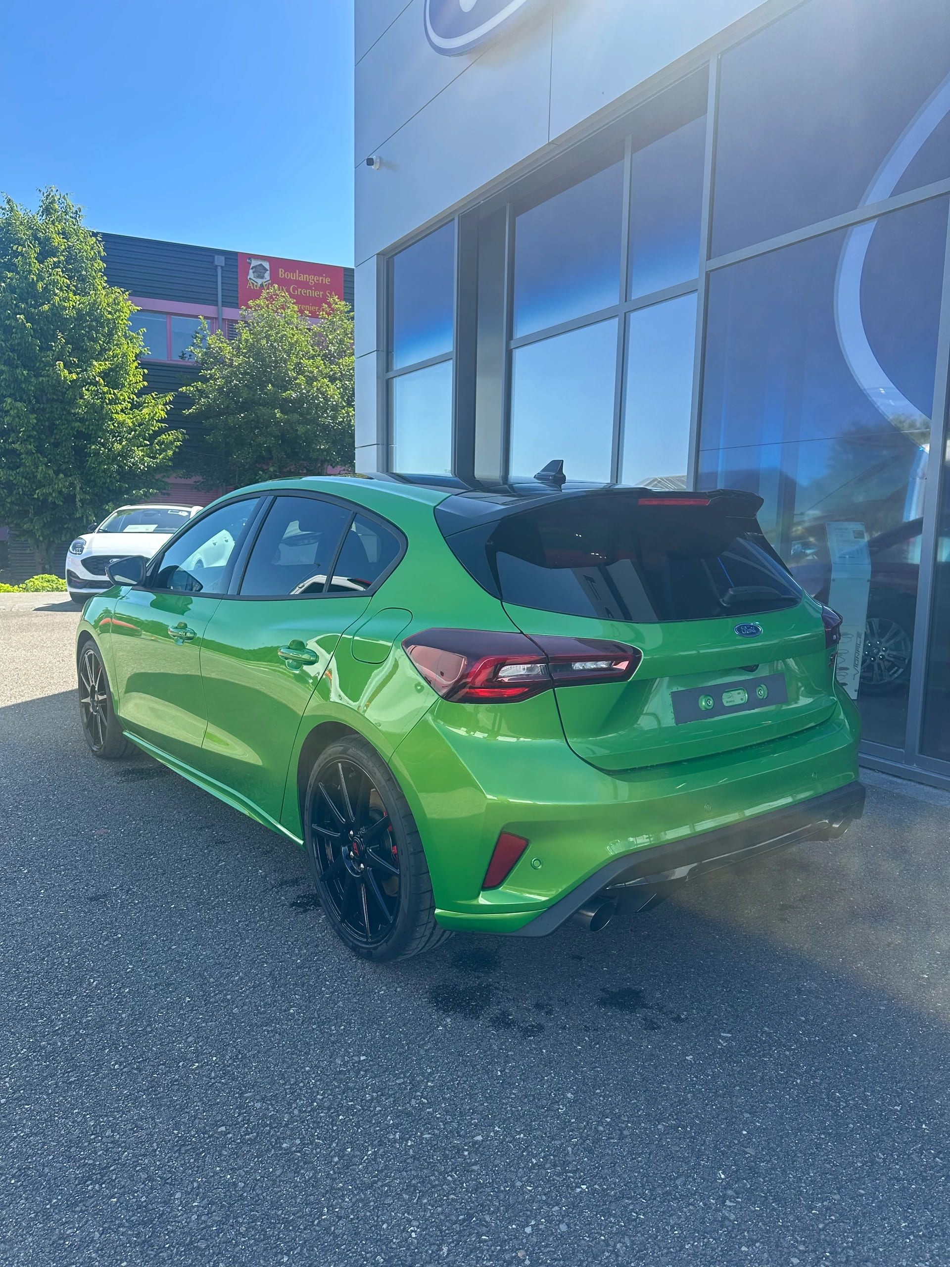 FORD Focus 2.3 EcoB ST X 280CV/Man.-image-3