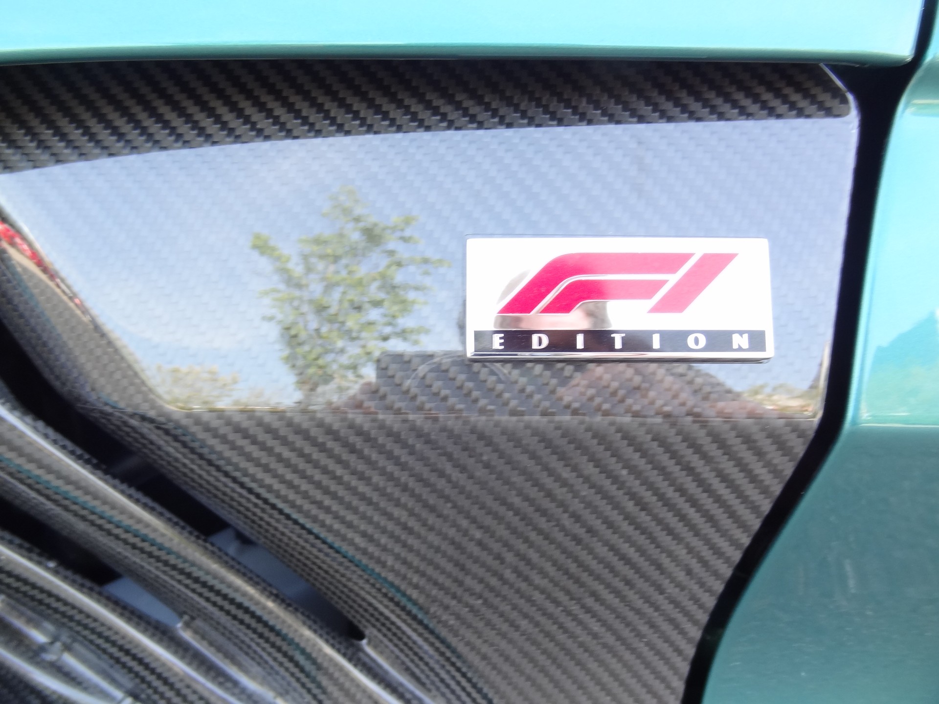ASTON MARTIN Roadster F1-image-18