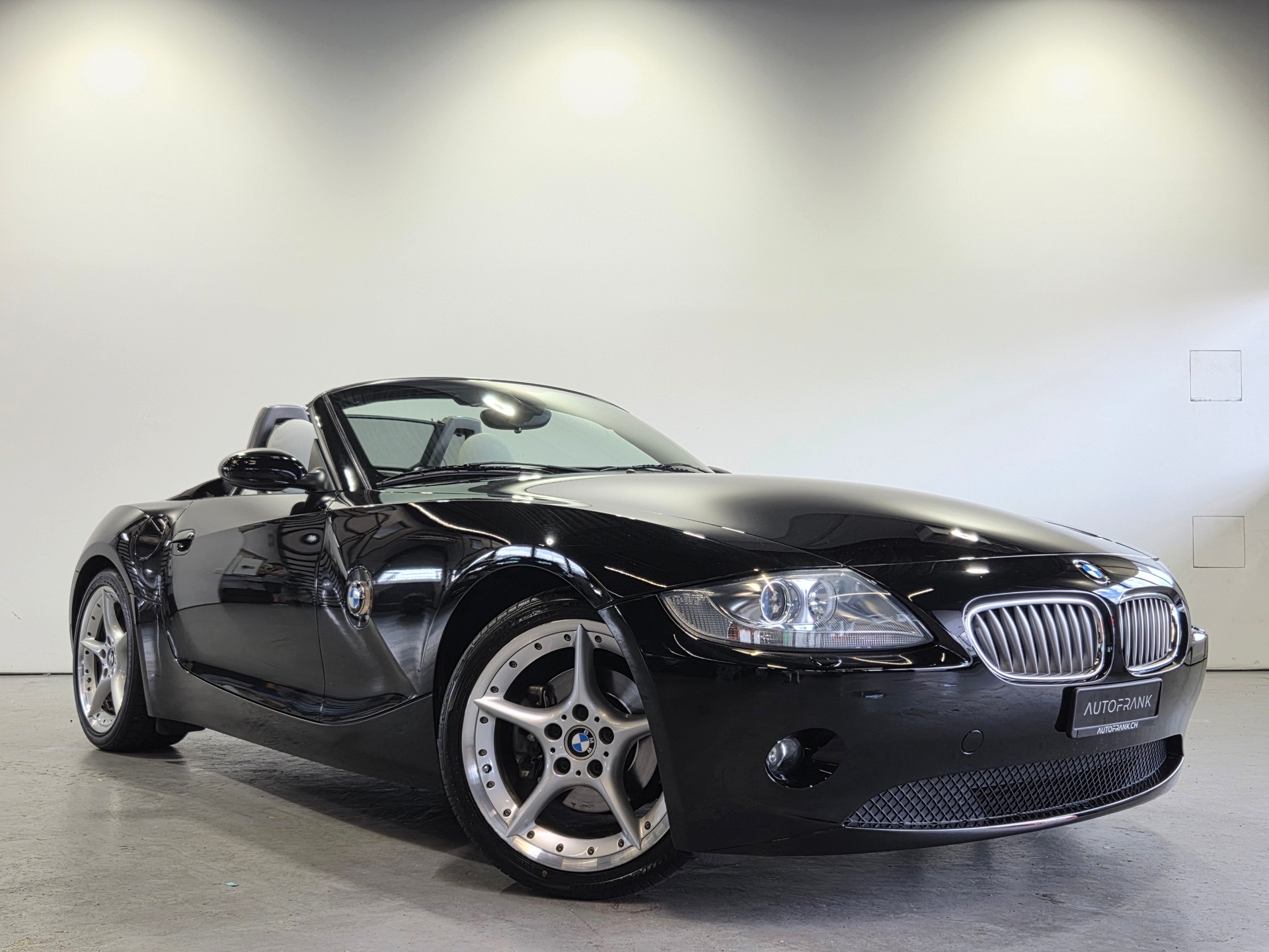 BMW Z4 3.0i Roadster-image-0