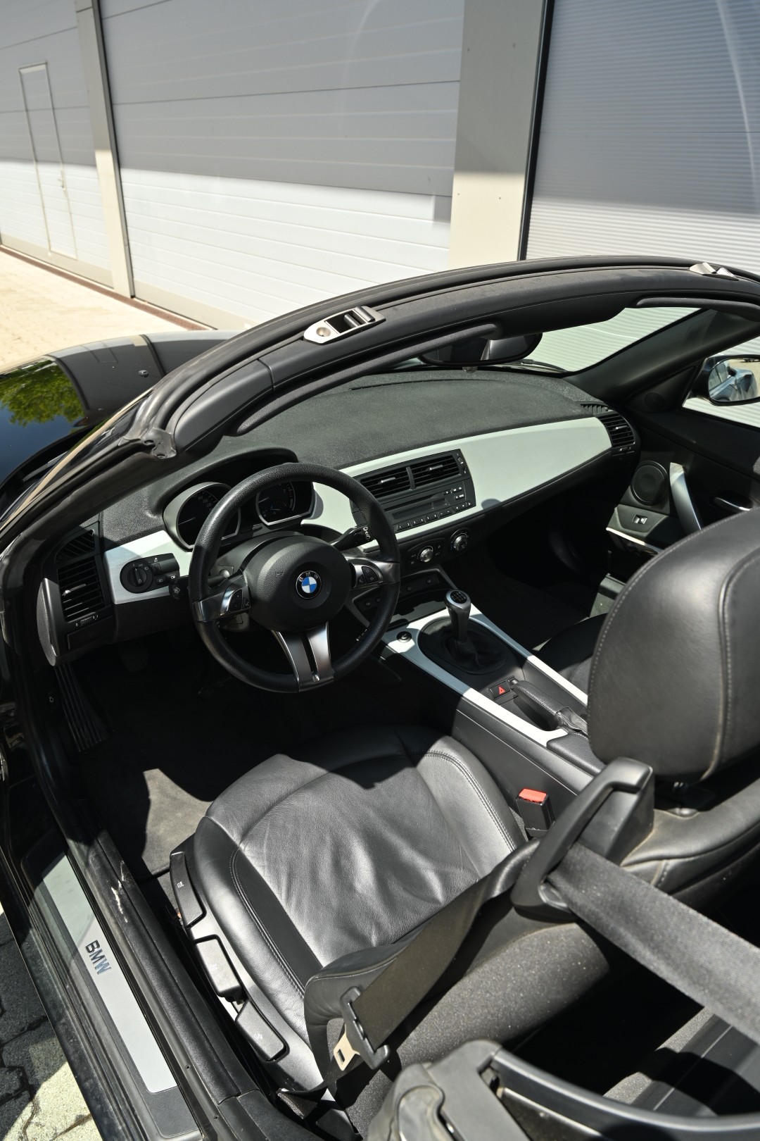 BMW Z4 2.5si Roadster-image-13