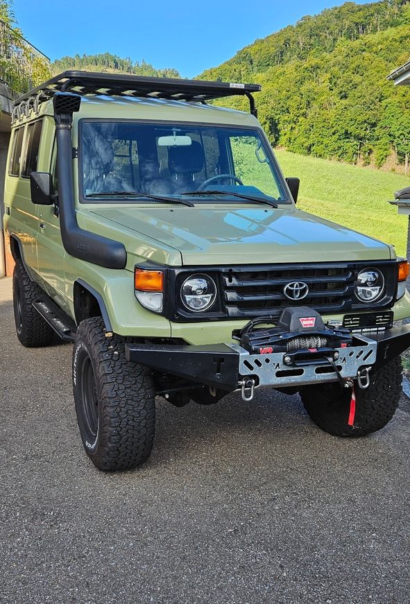 TOYOTA Land Cruiser 400 Hdt Long 4.2D-image-1