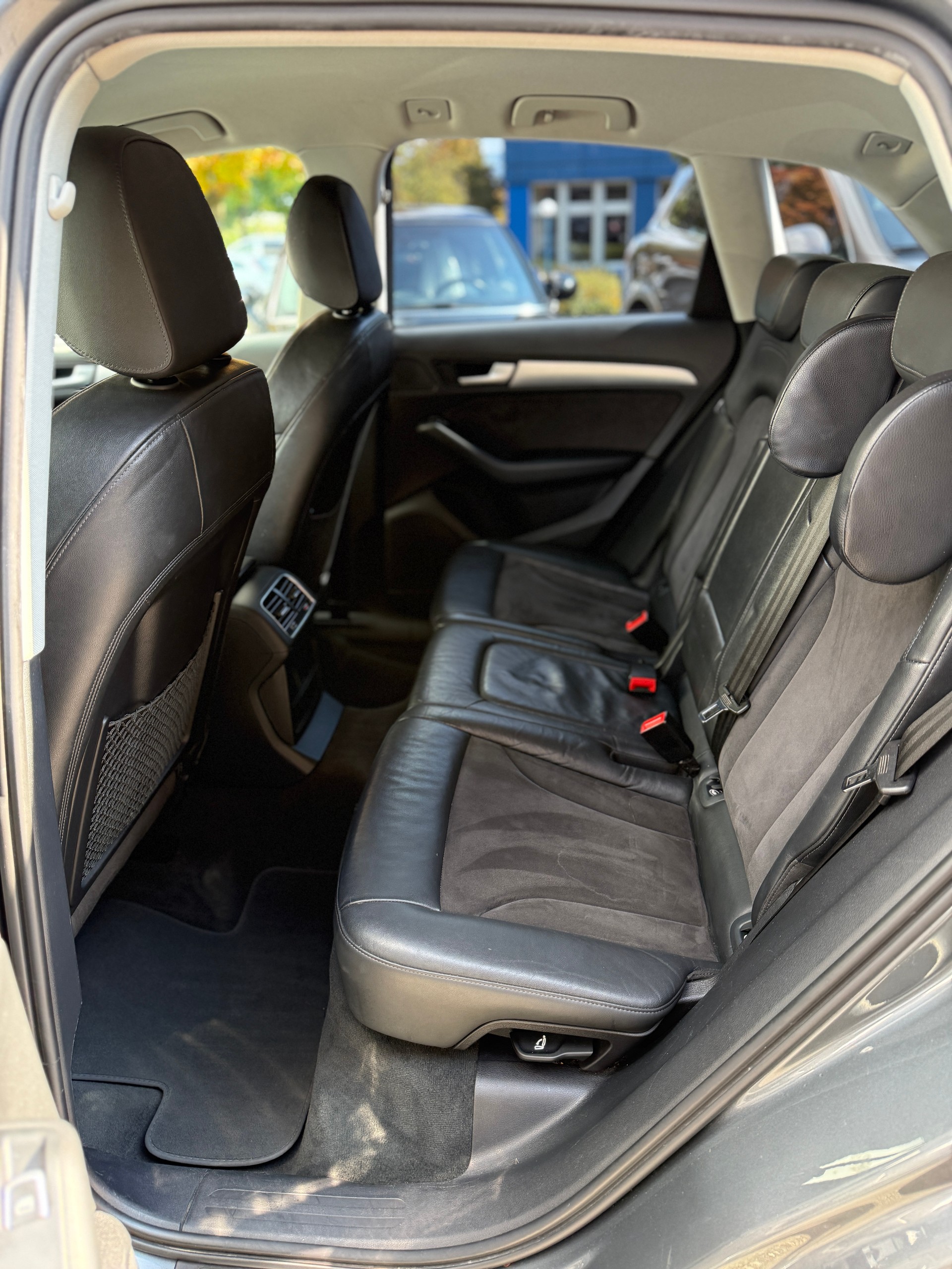AUDI Q5 3.0 TDI quattro S-tronic-image-8